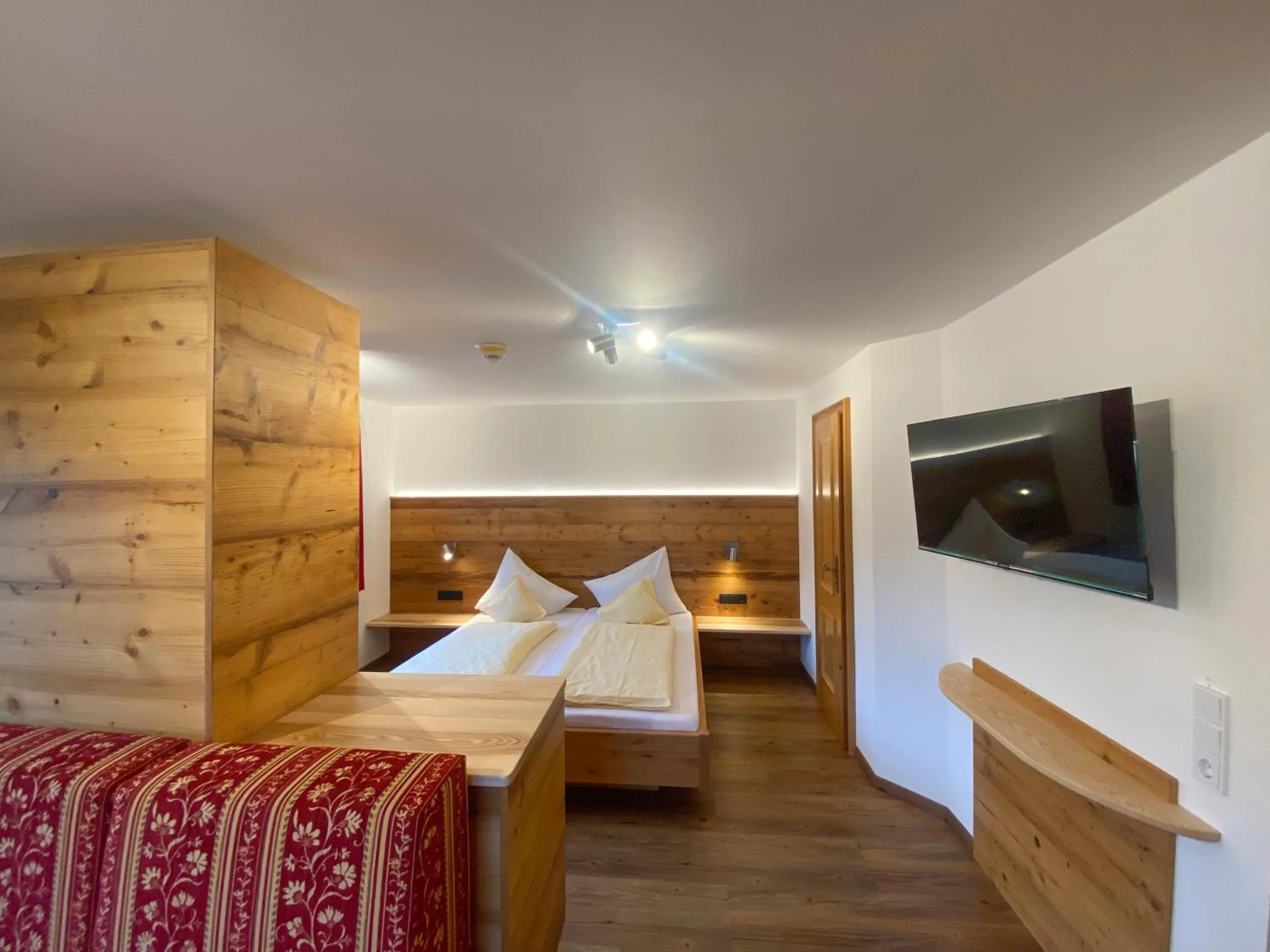 Photo of the whole room, Bed in Hotel Alpensonne