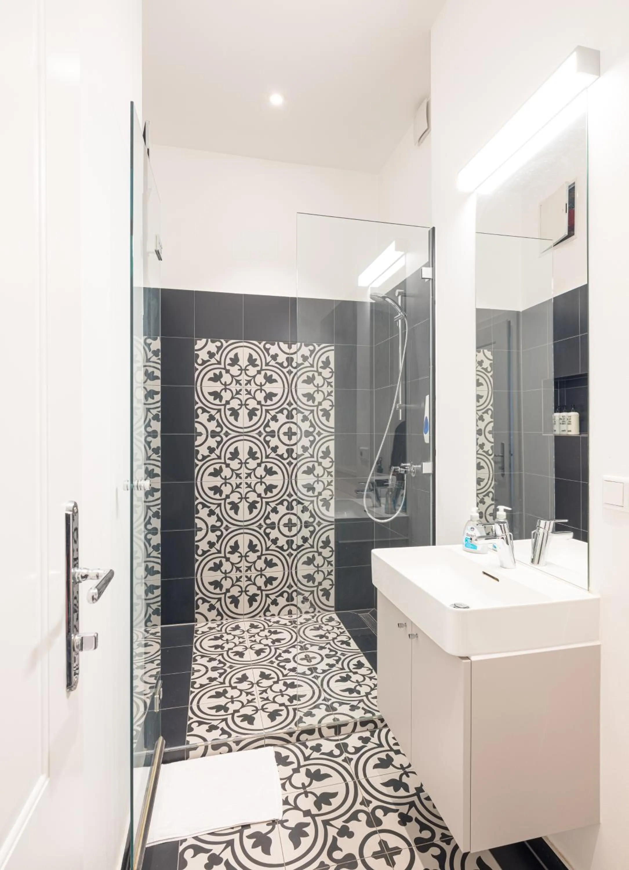 Bathroom in Mint@Naschmarkt Premium Apartments