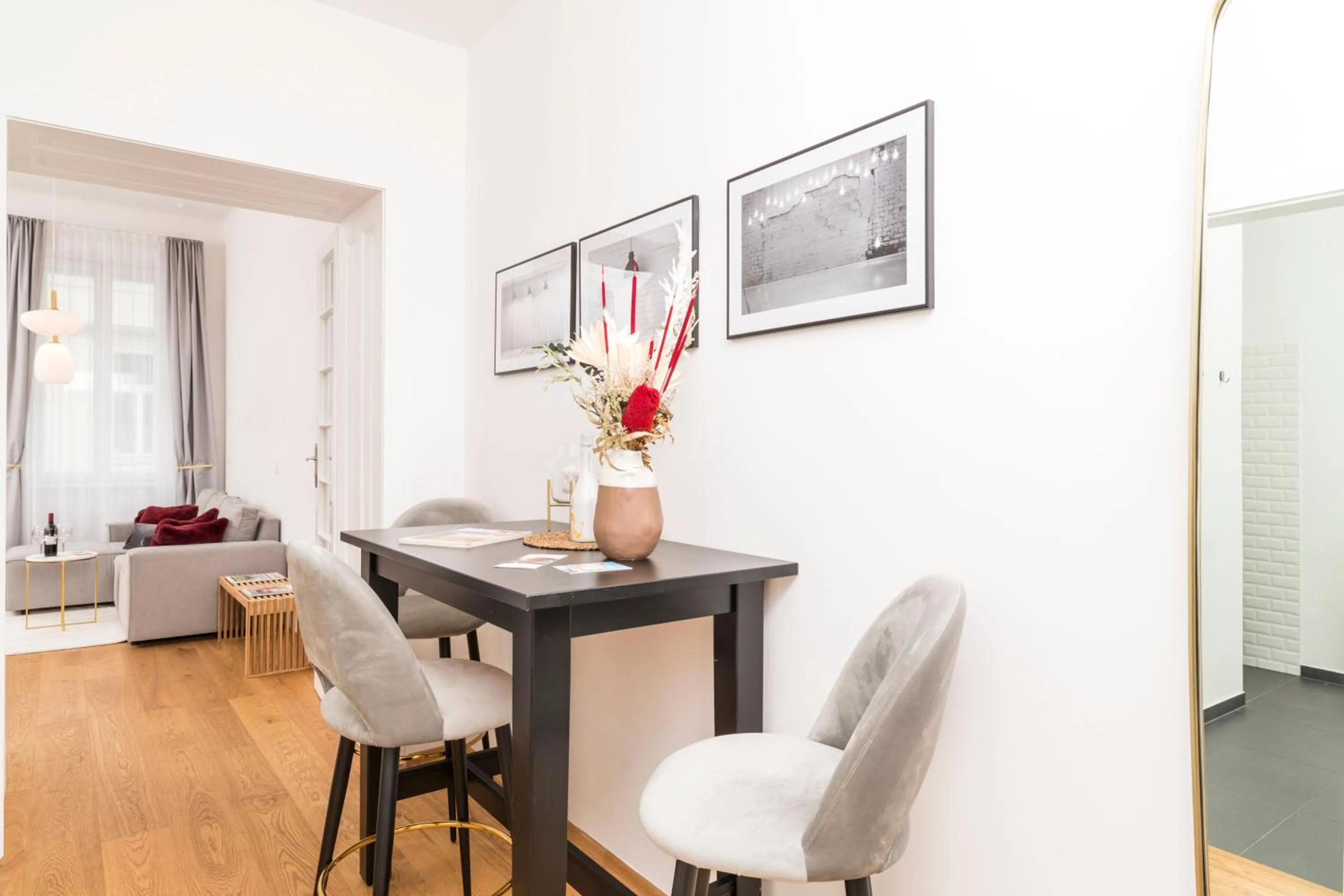 Kitchen or kitchenette in Mint@Naschmarkt Premium Apartments