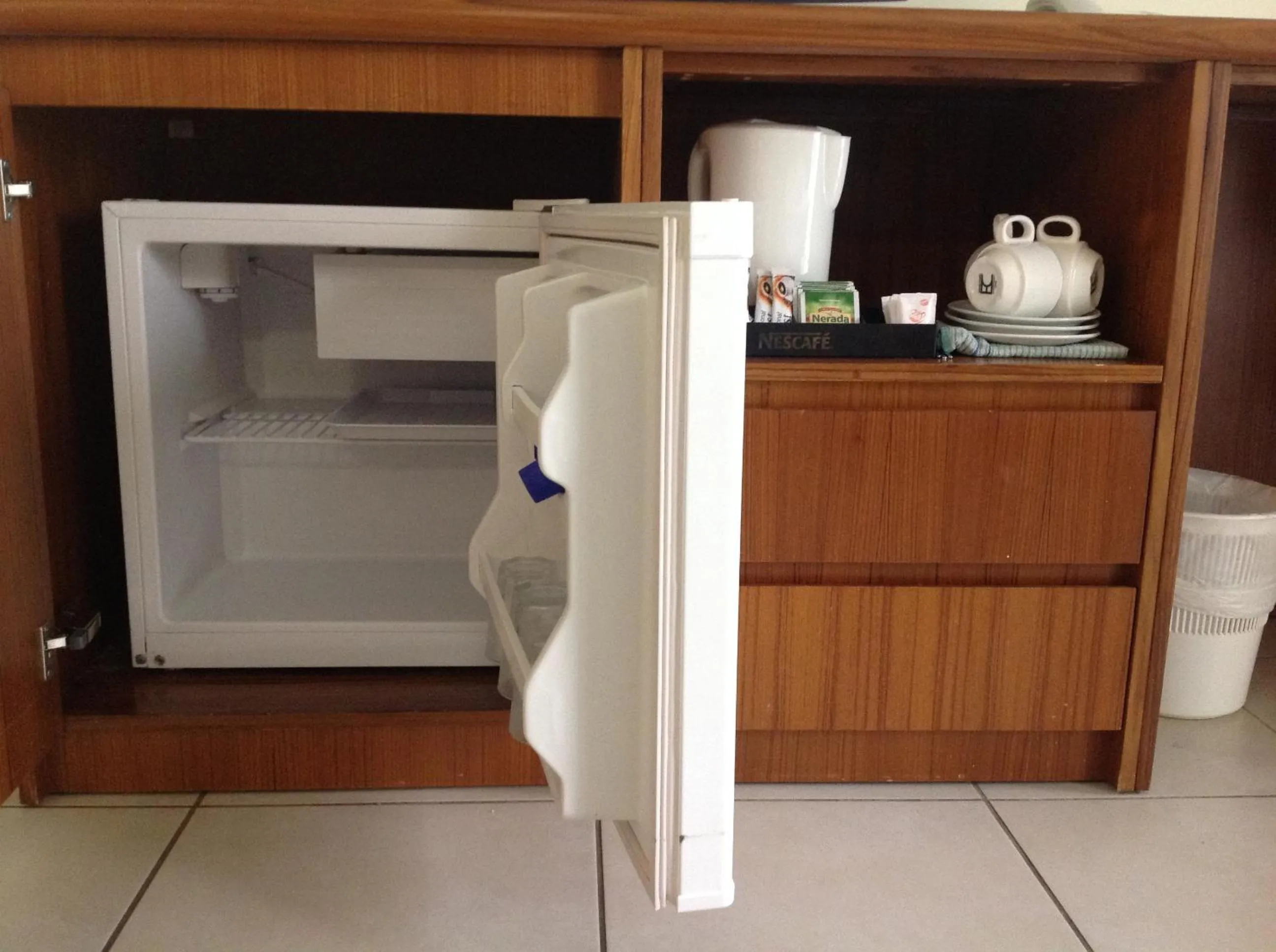 Coffee/tea facilities in Cairns Queenslander Hotel & Apartments