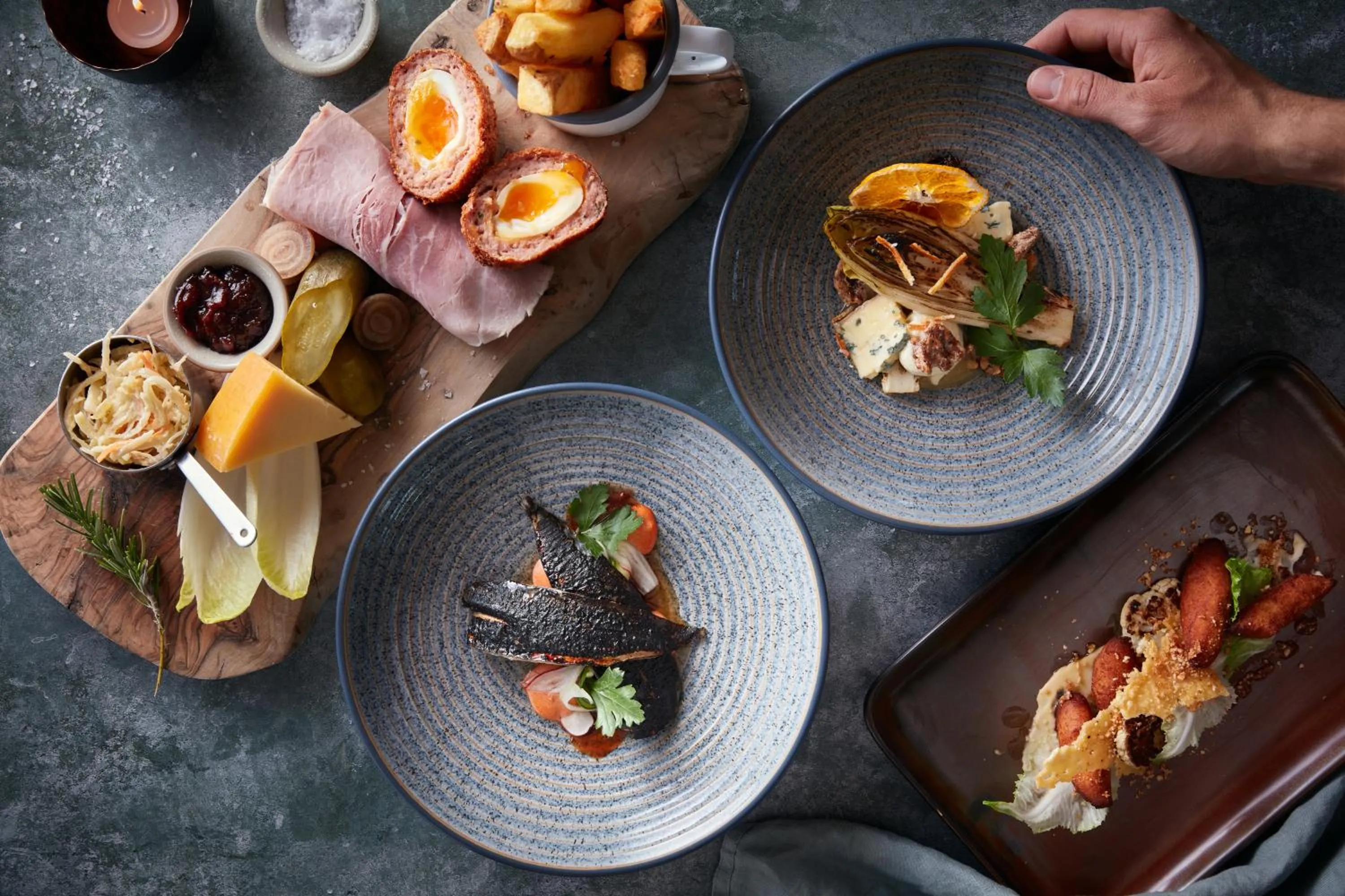 Food in The Plume of Feathers