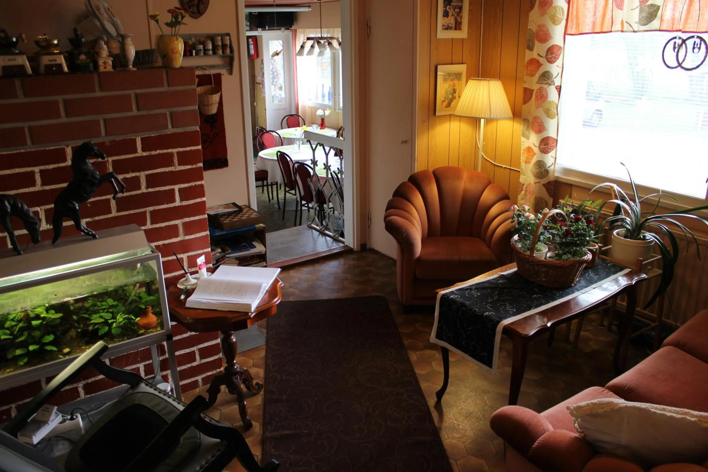 Communal lounge/ TV room in Motelli Nuttulinna