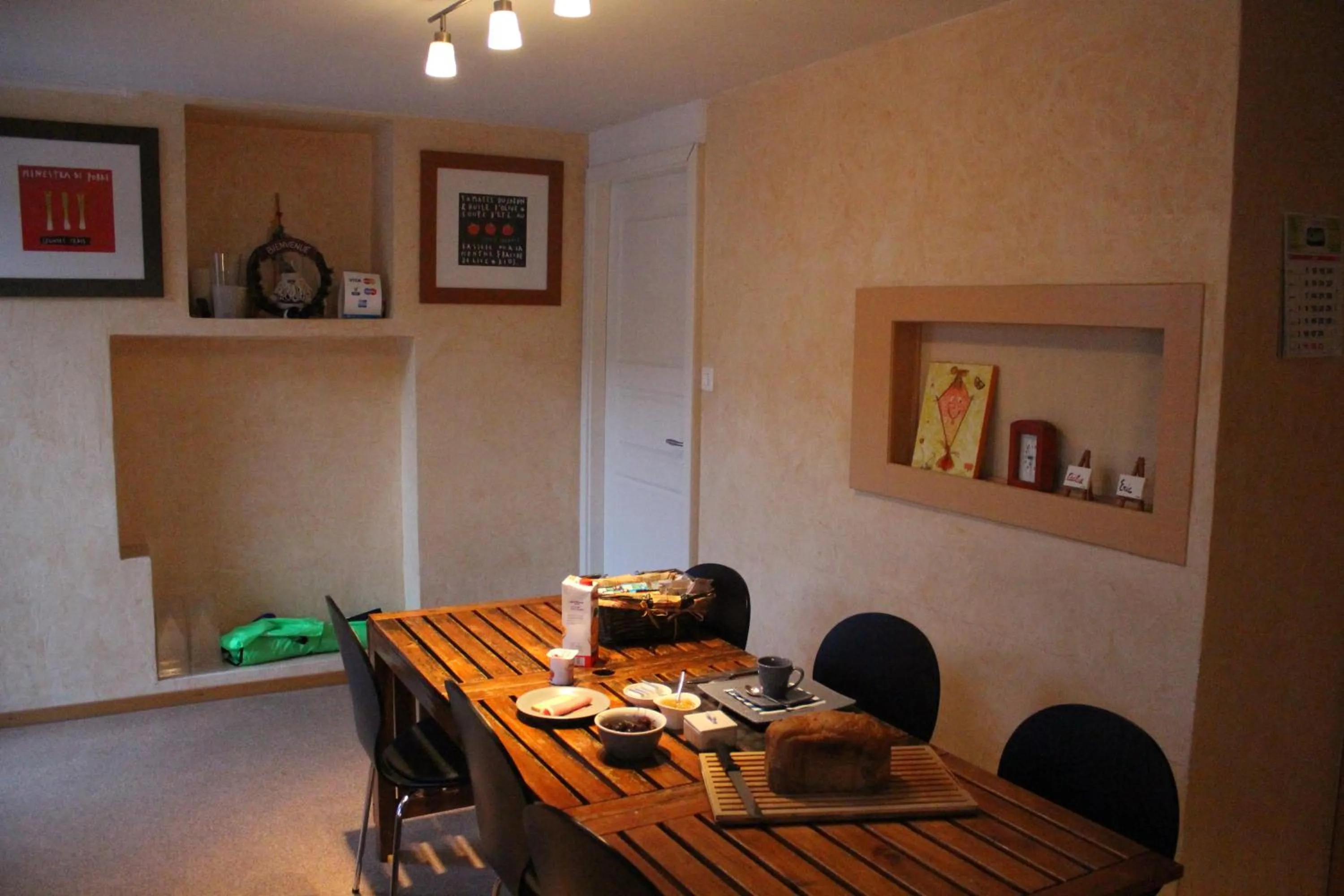 Continental breakfast in Au cœur du vignoble sur Bursins