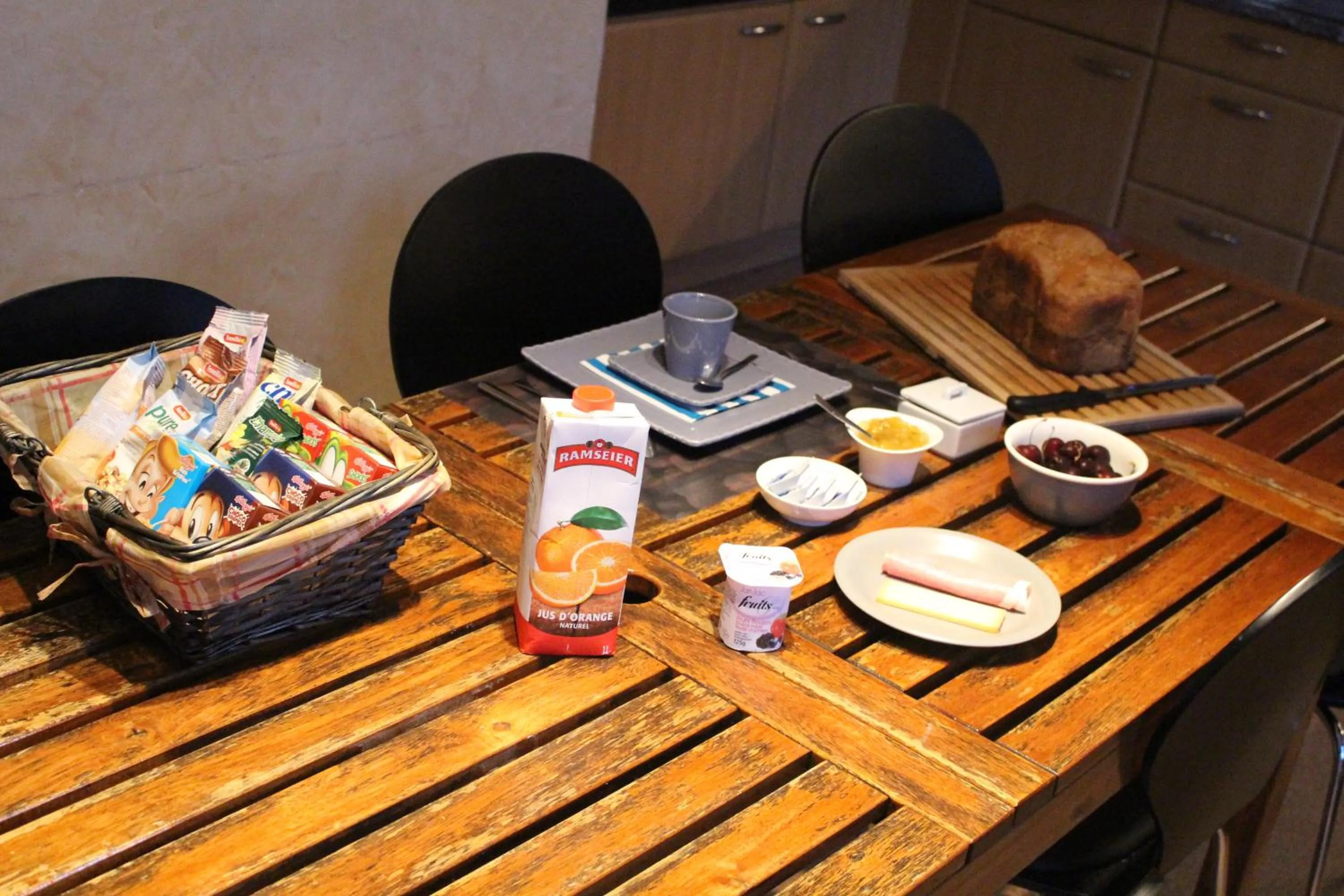 Continental breakfast in Au cœur du vignoble sur Bursins