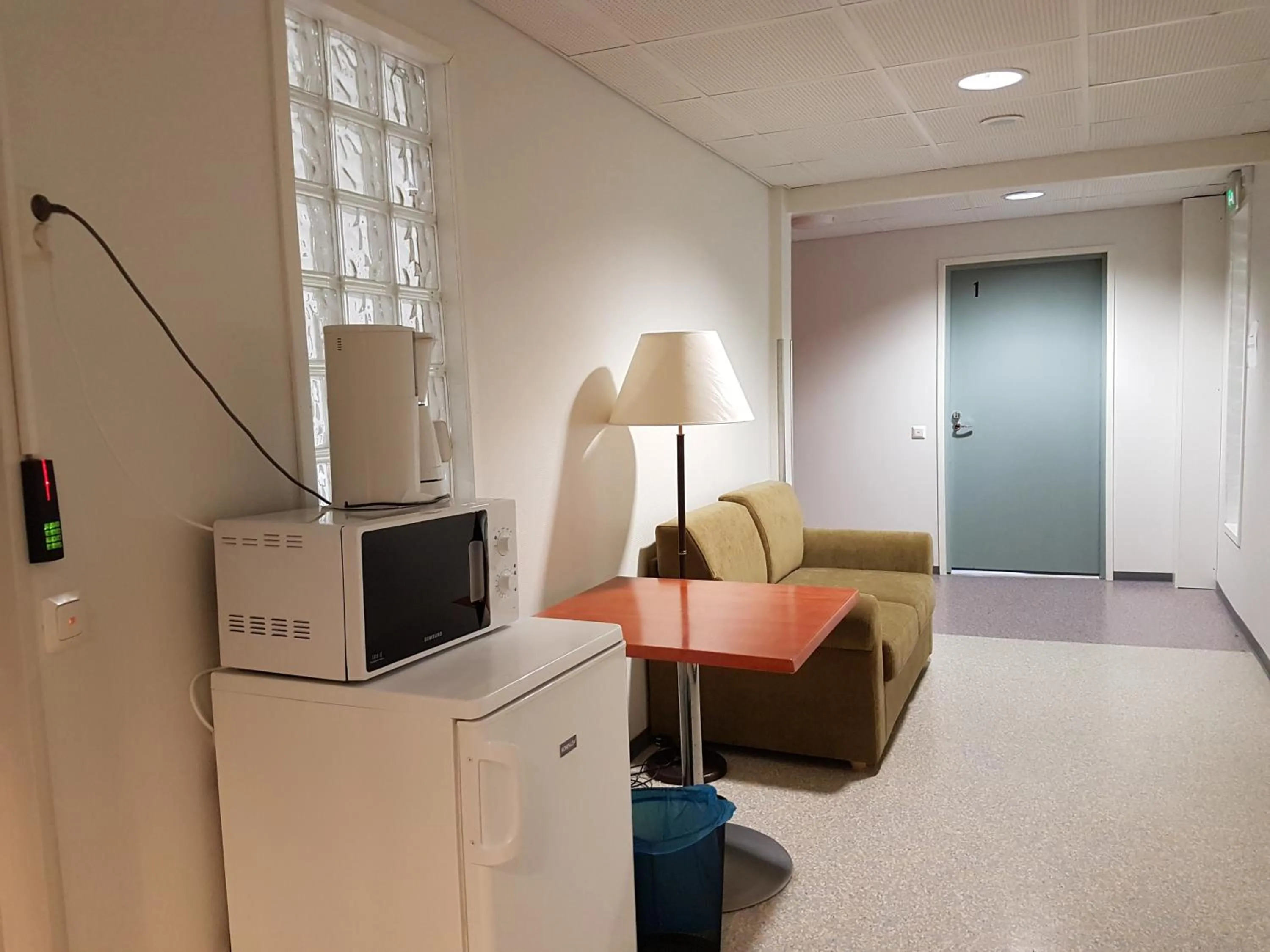 Seating area in Hotelli Kärsämäki