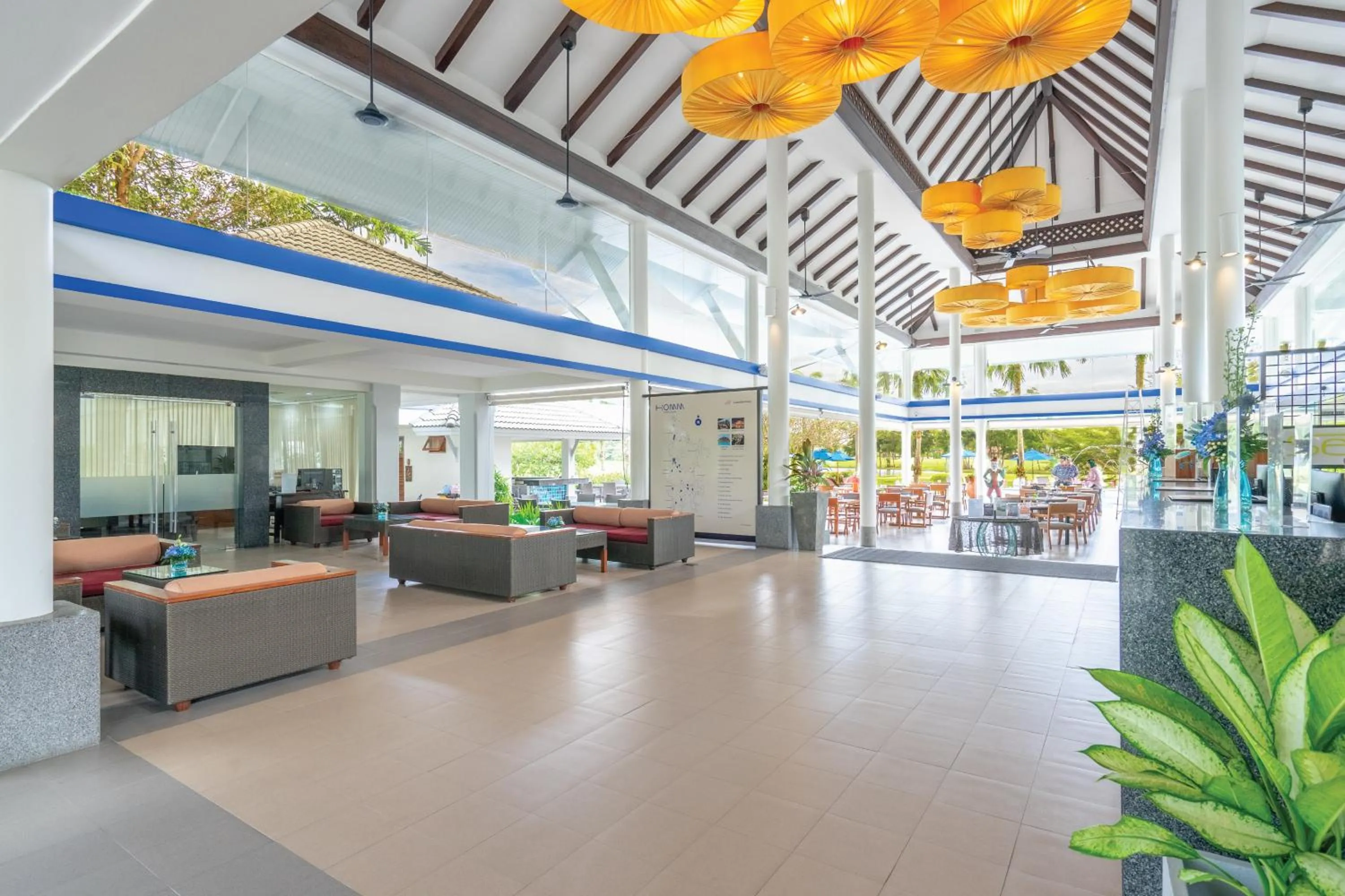 Lobby or reception in Homm Suites Laguna, part of Banyan Group
