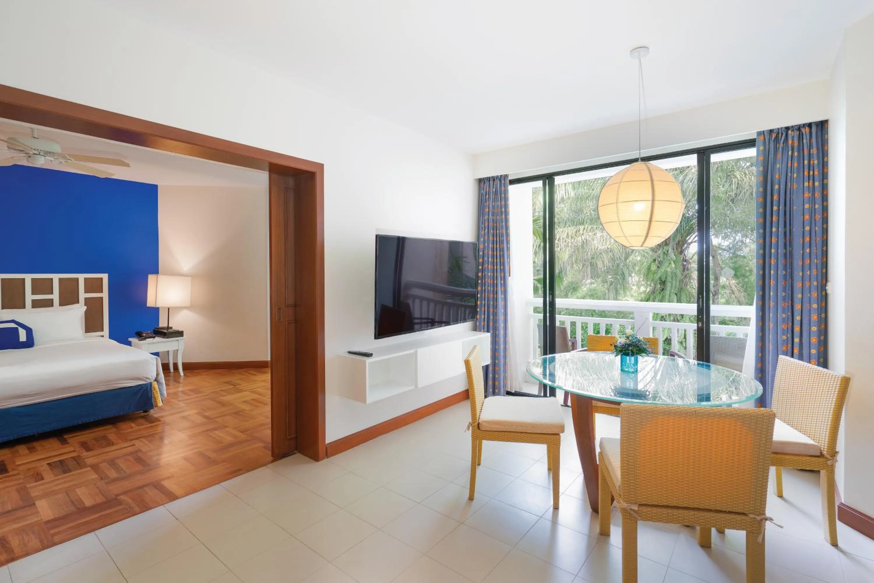 TV and multimedia, Bed in Homm Suites Laguna, part of Banyan Group