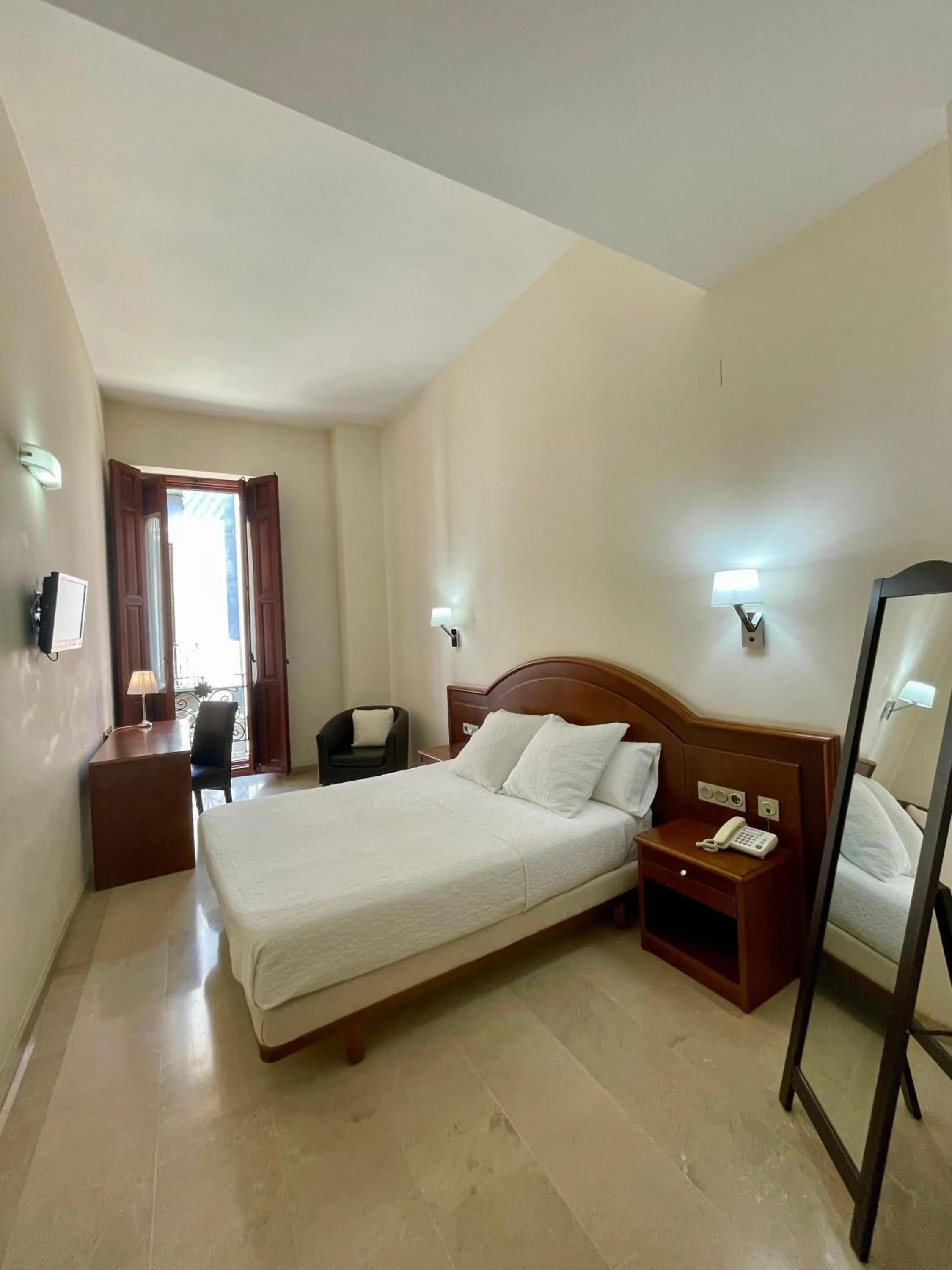 Decorative detail, Bed in Hotel San Sebastián Hospedería