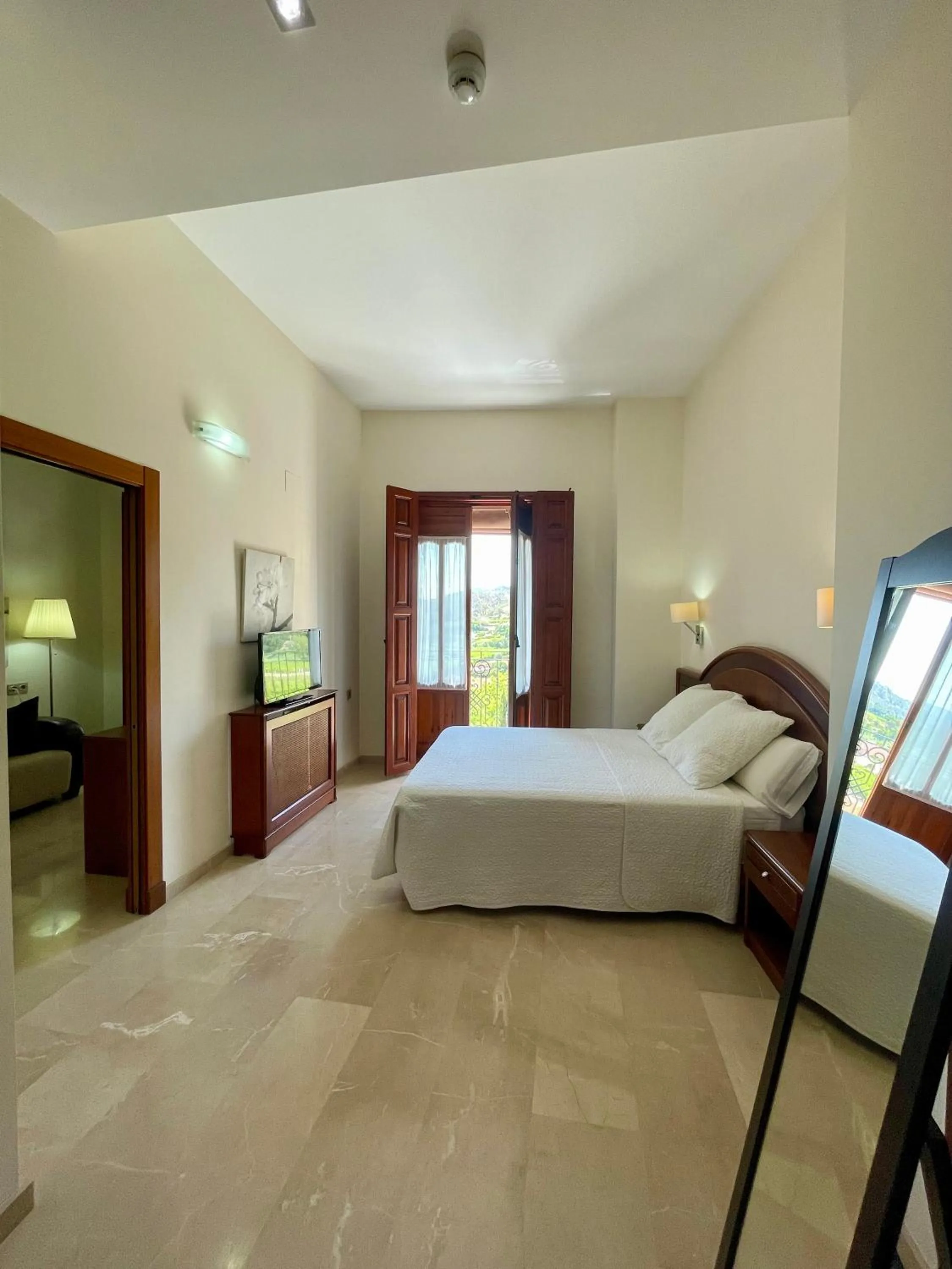 Decorative detail, Bed in Hotel San Sebastián Hospedería