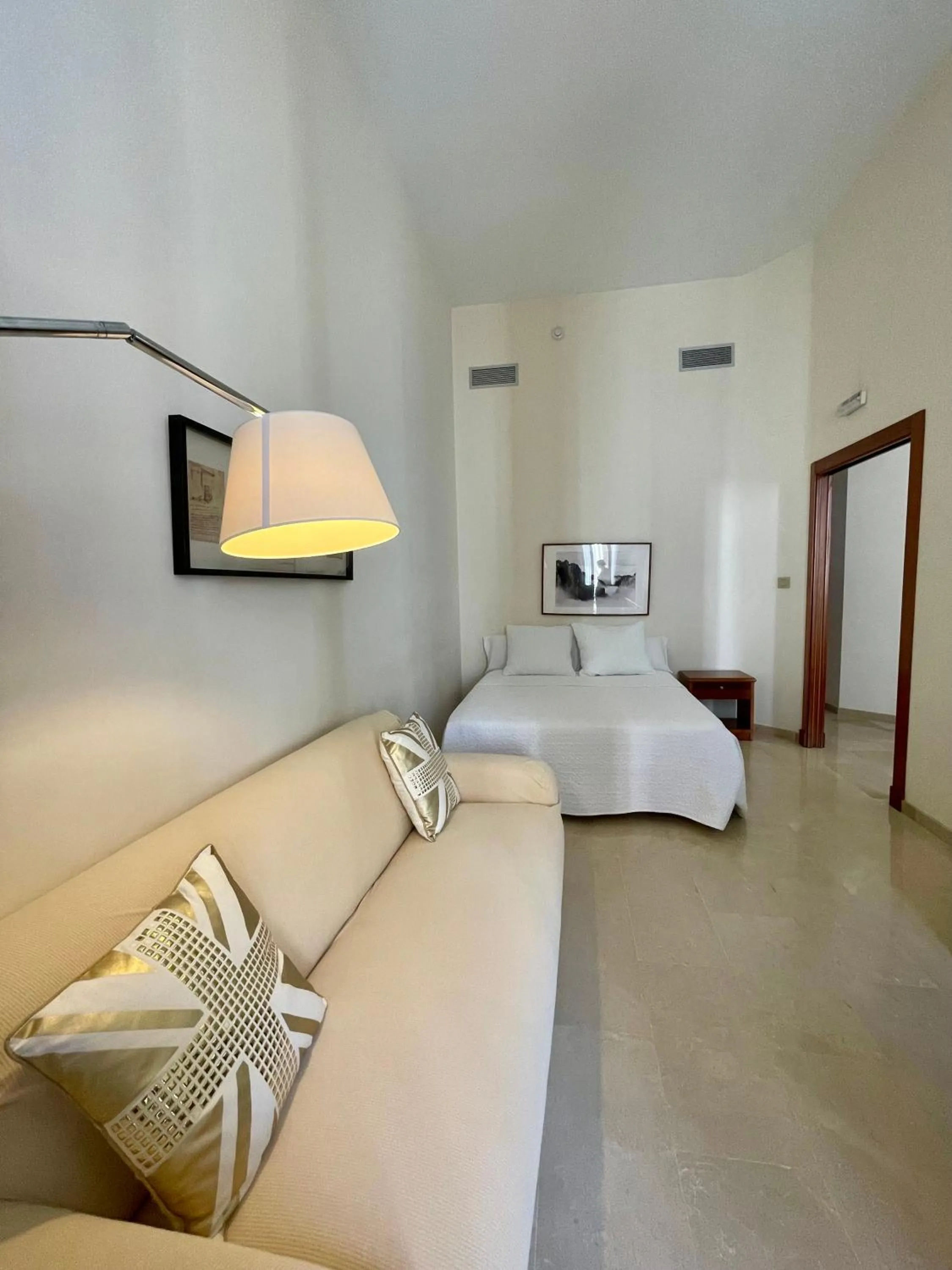 Decorative detail, Bed in Hotel San Sebastián Hospedería