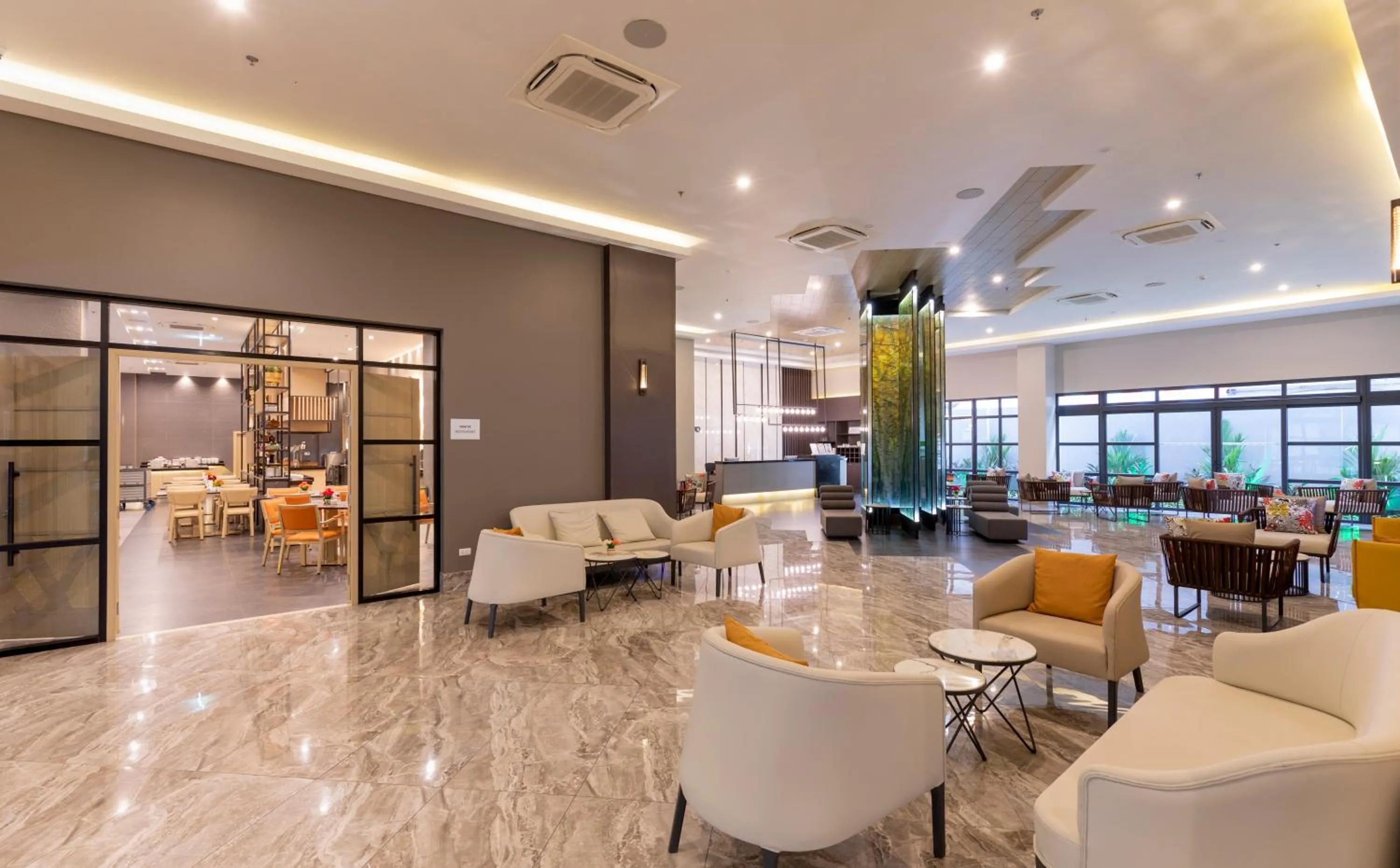 Lobby or reception in WOOVO Phuket Patong - by Swandor