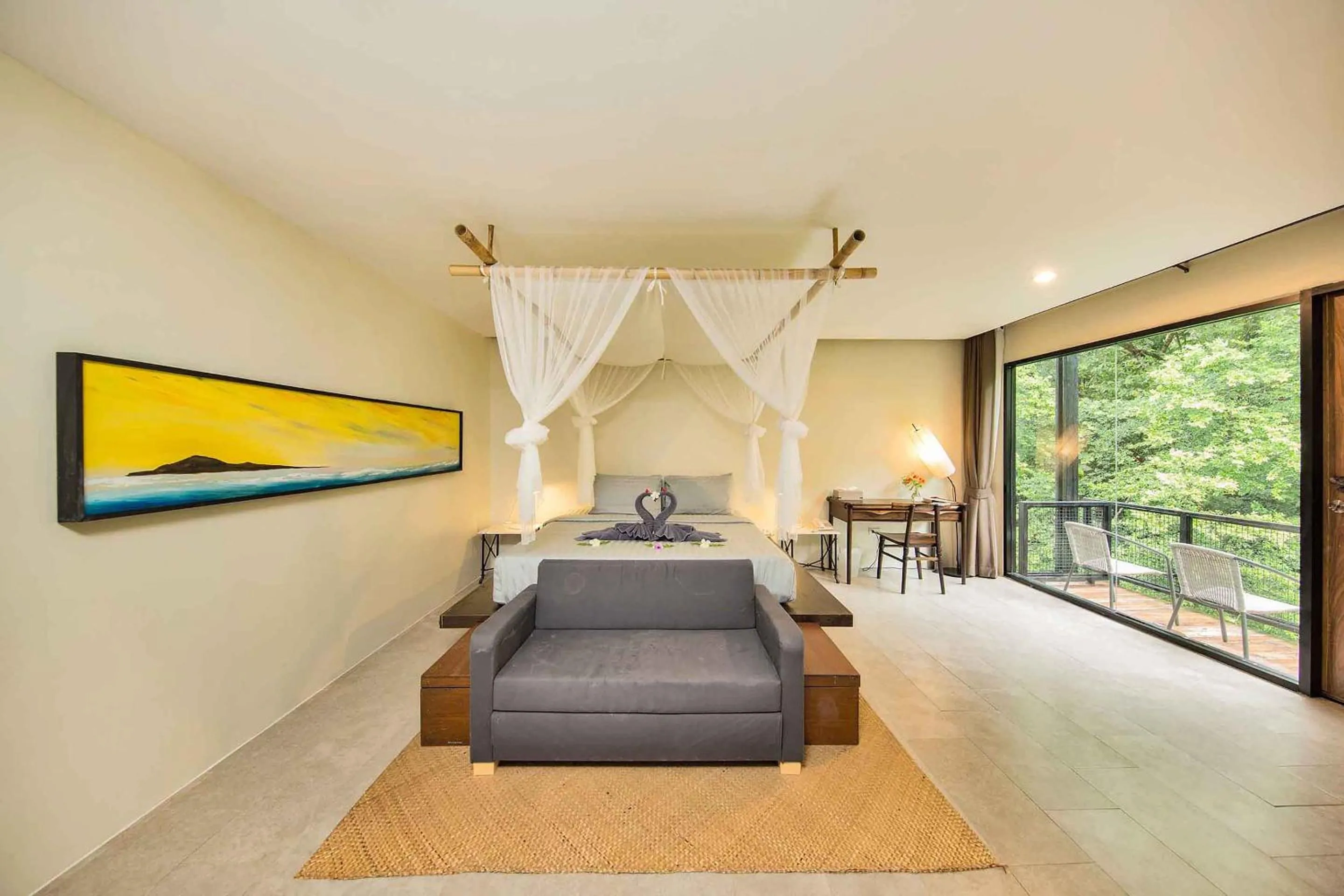 Bed in SriLanta Resort and Spa