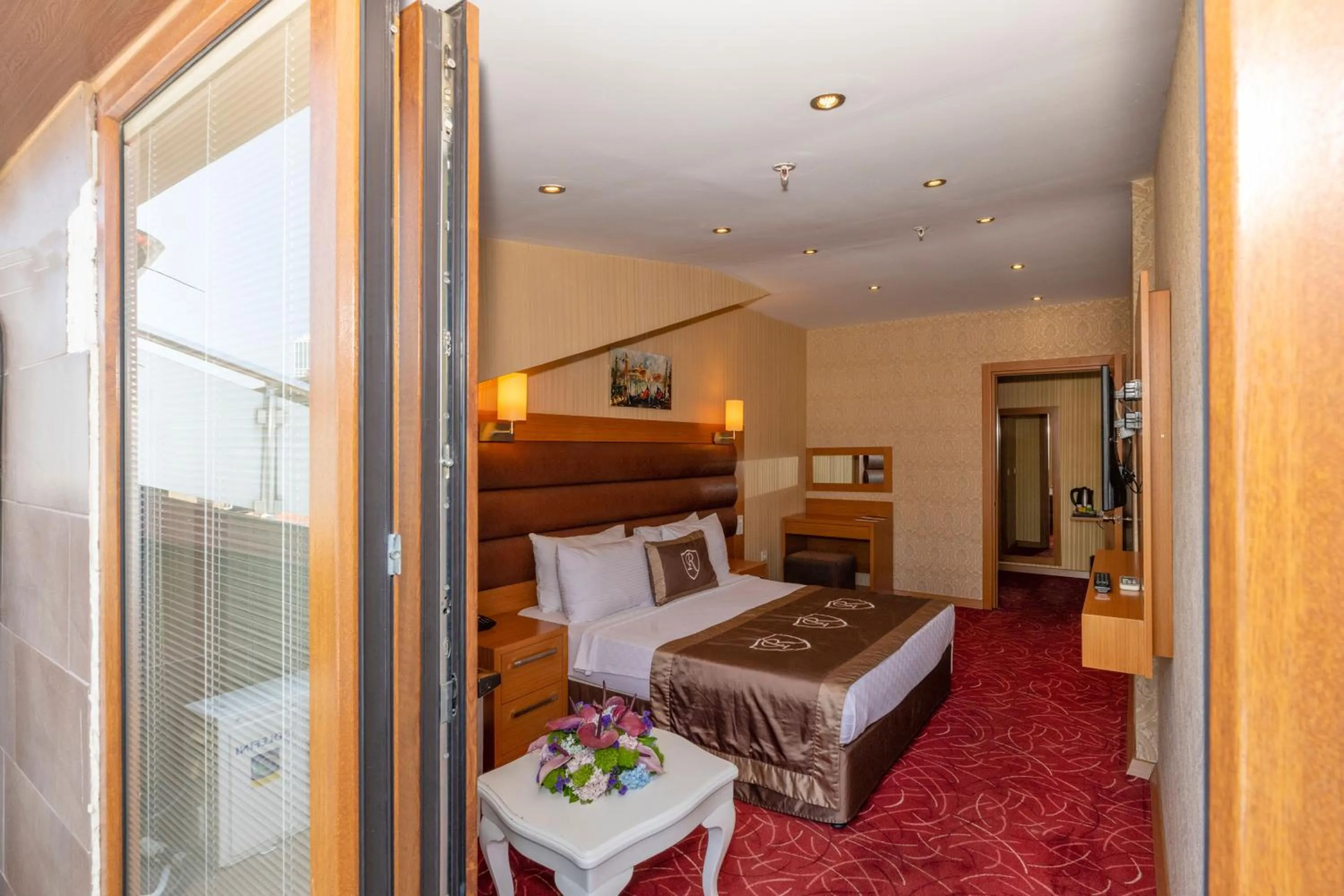 Photo of the whole room, Bed in Regno Hotel