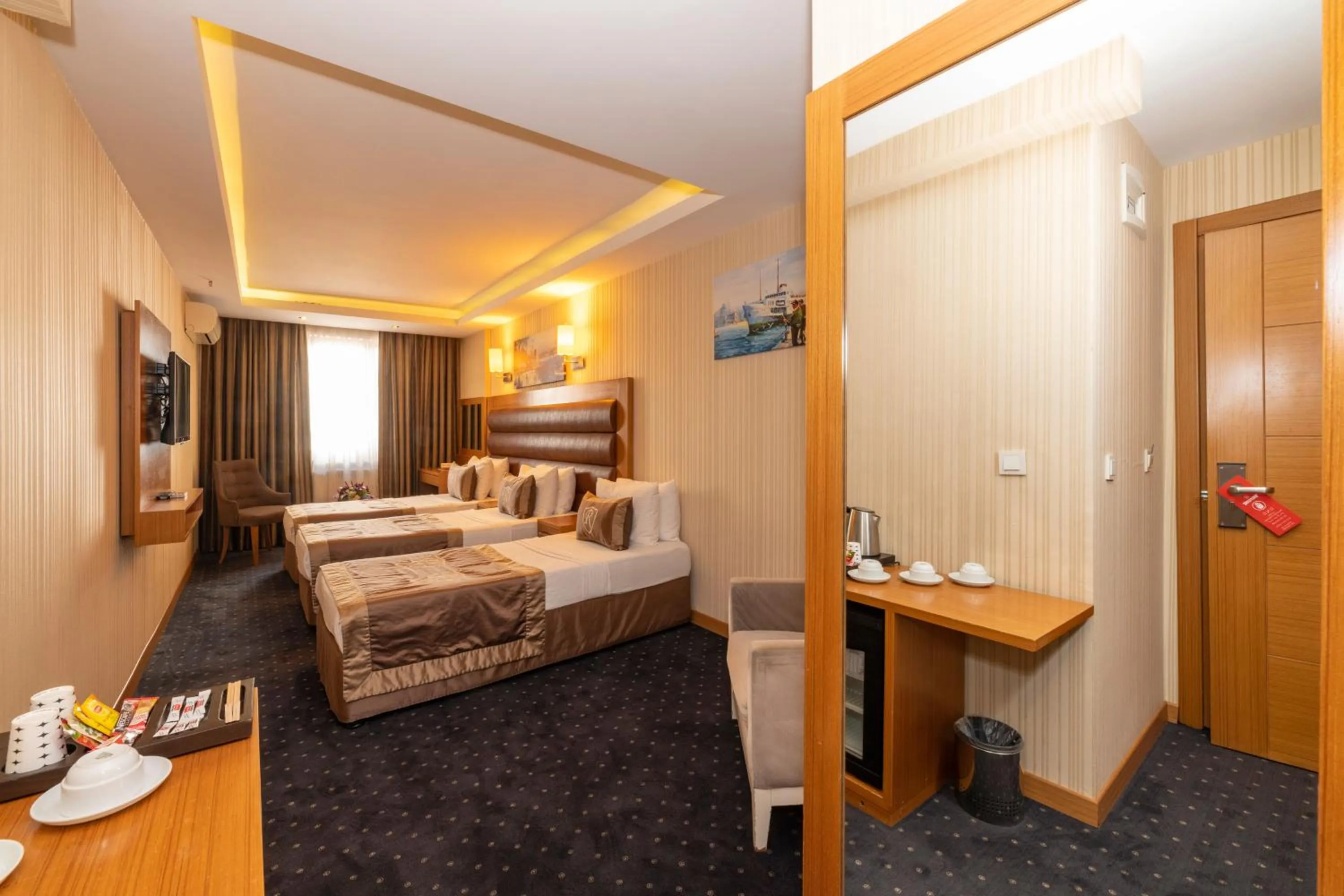 Photo of the whole room, Bed in Regno Hotel