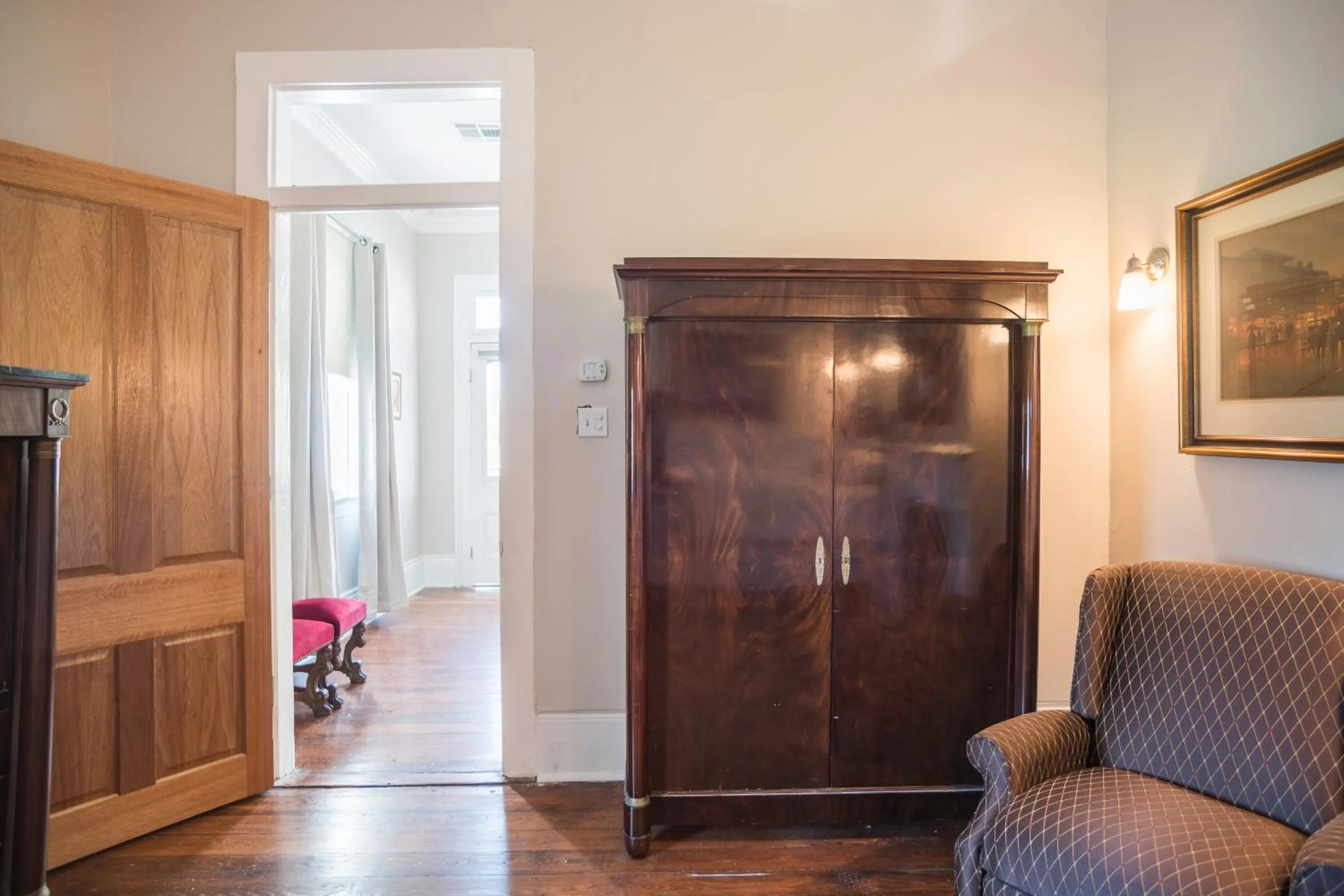 Decorative detail in Crescent City Cottage