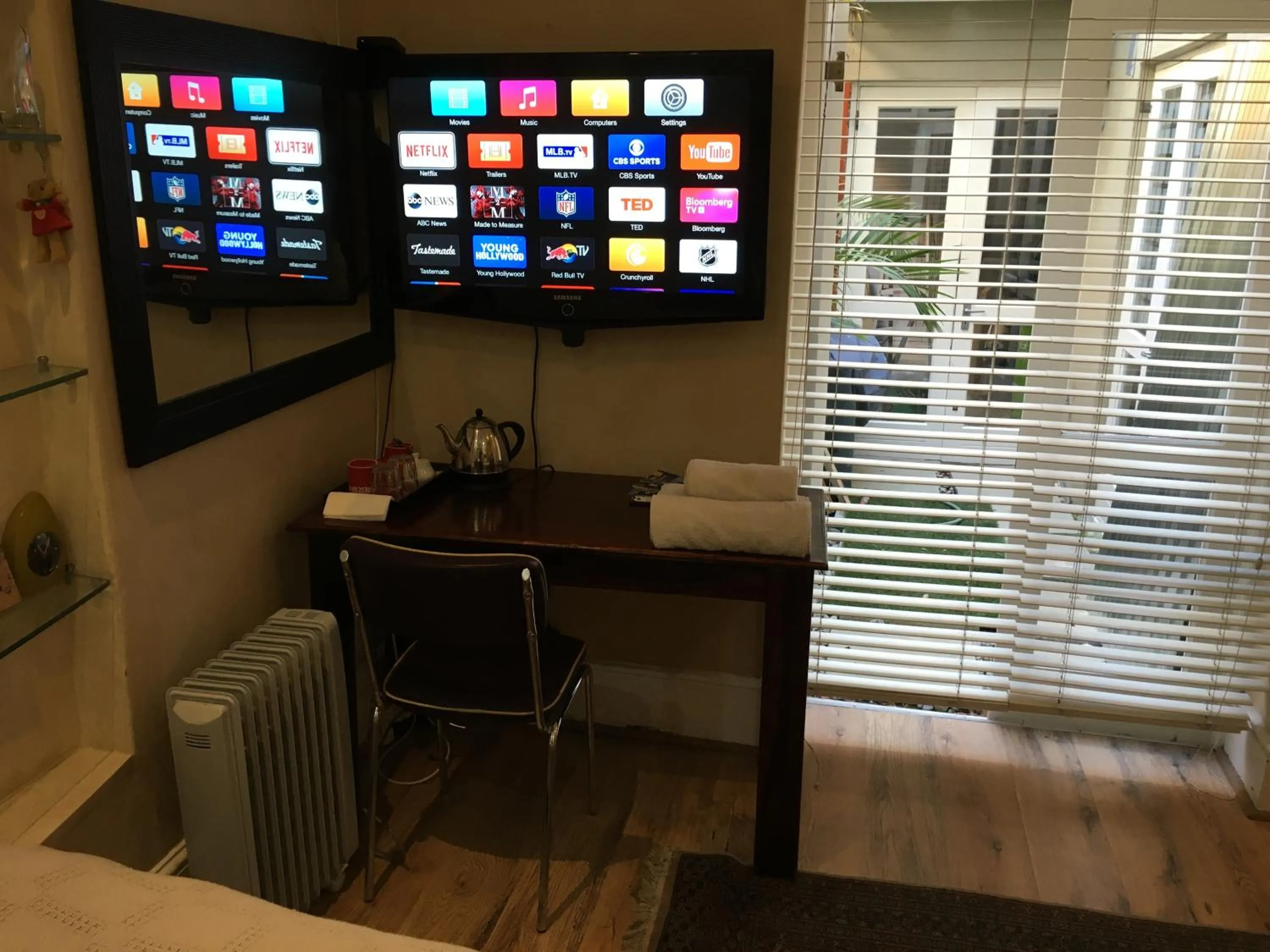 Decorative detail in Gordons Guesthouse