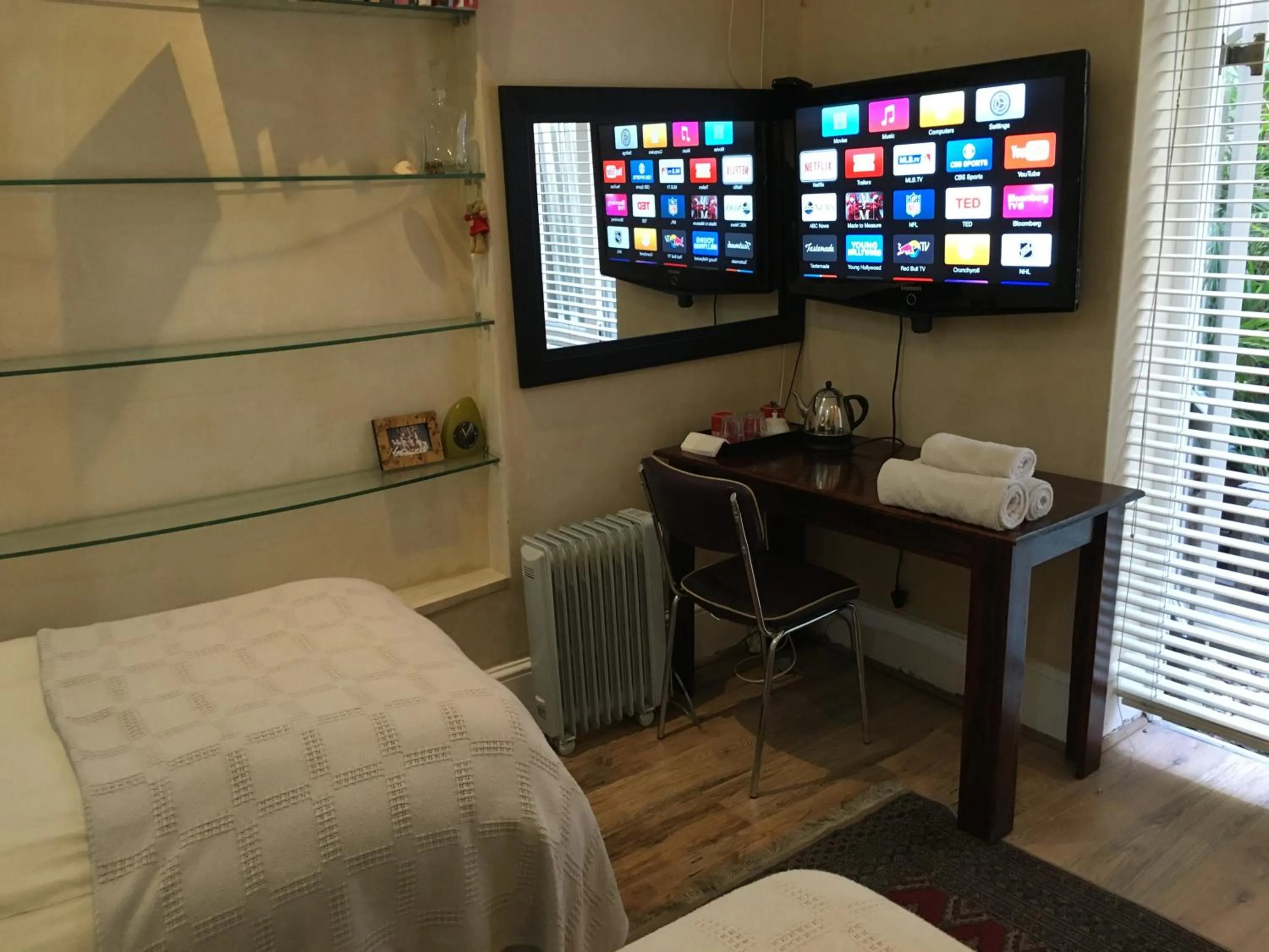 Decorative detail, Bed in Gordons Guesthouse