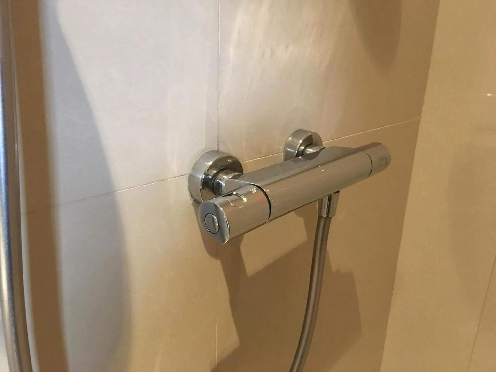 Bathroom in Gordons Guesthouse