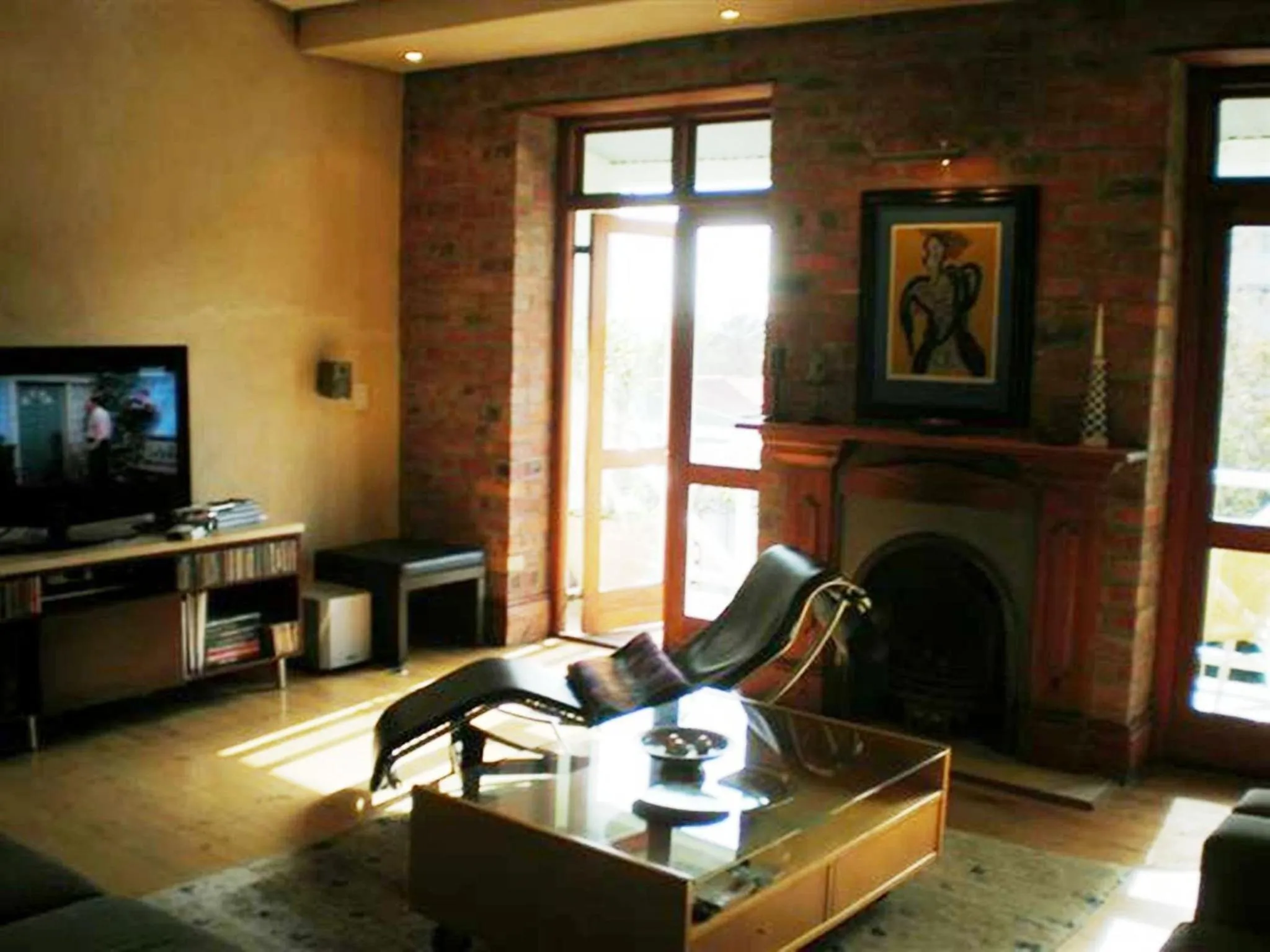 Communal lounge/ TV room in Gordons Guesthouse