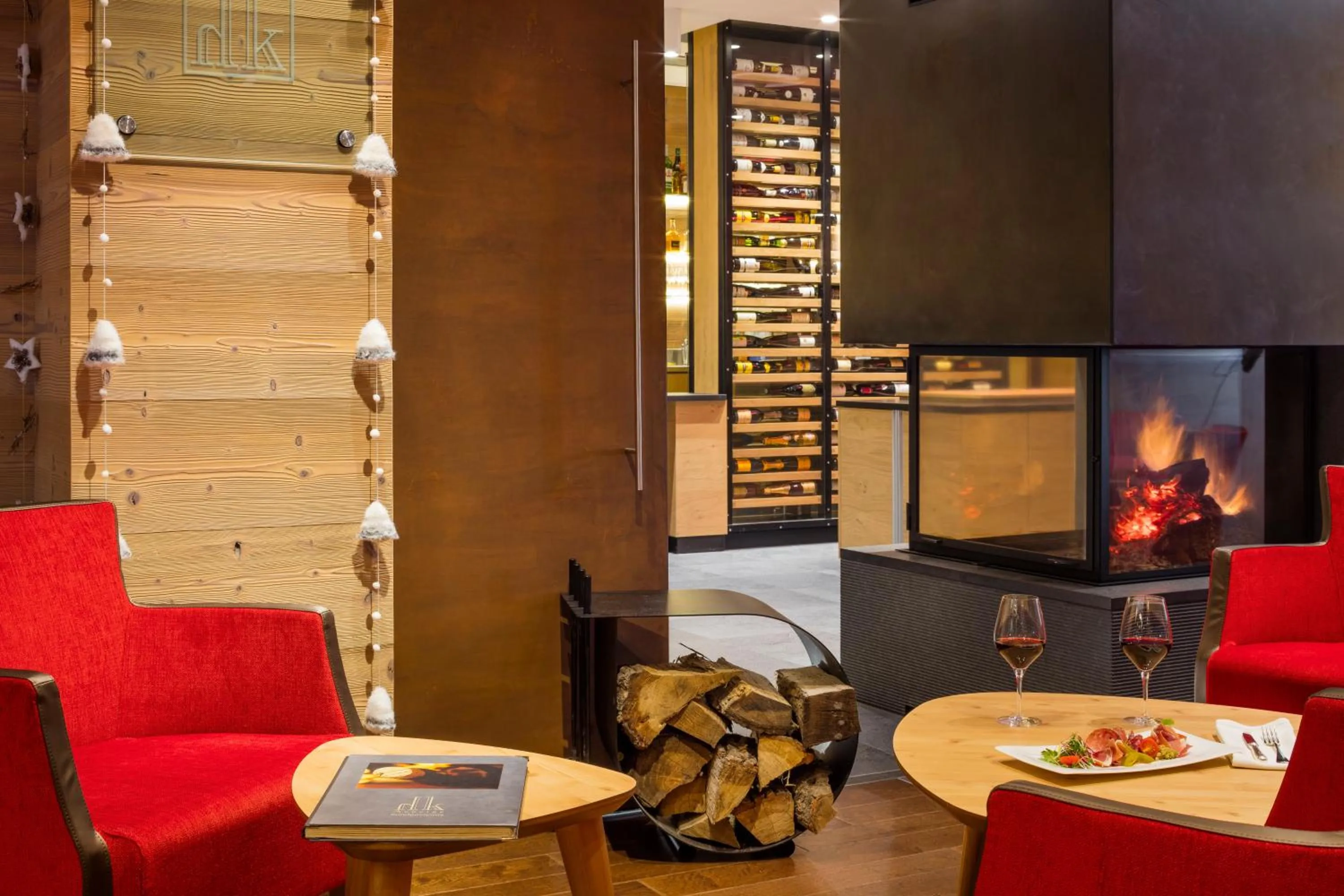 Lounge or bar in Hôtel Restaurant Logis Auberge Sundgovienne