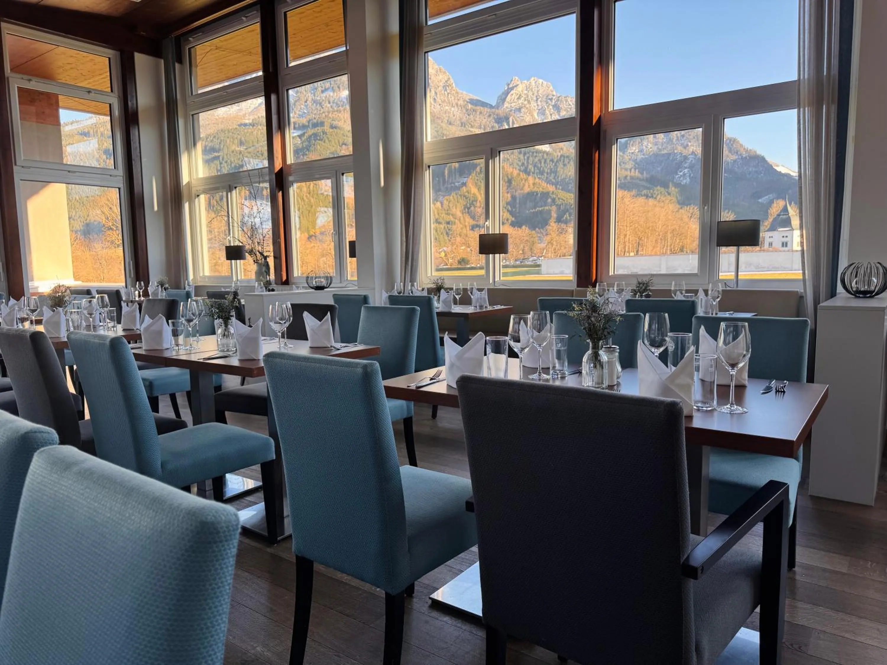 Restaurant/places to eat in Hotel Spirodom