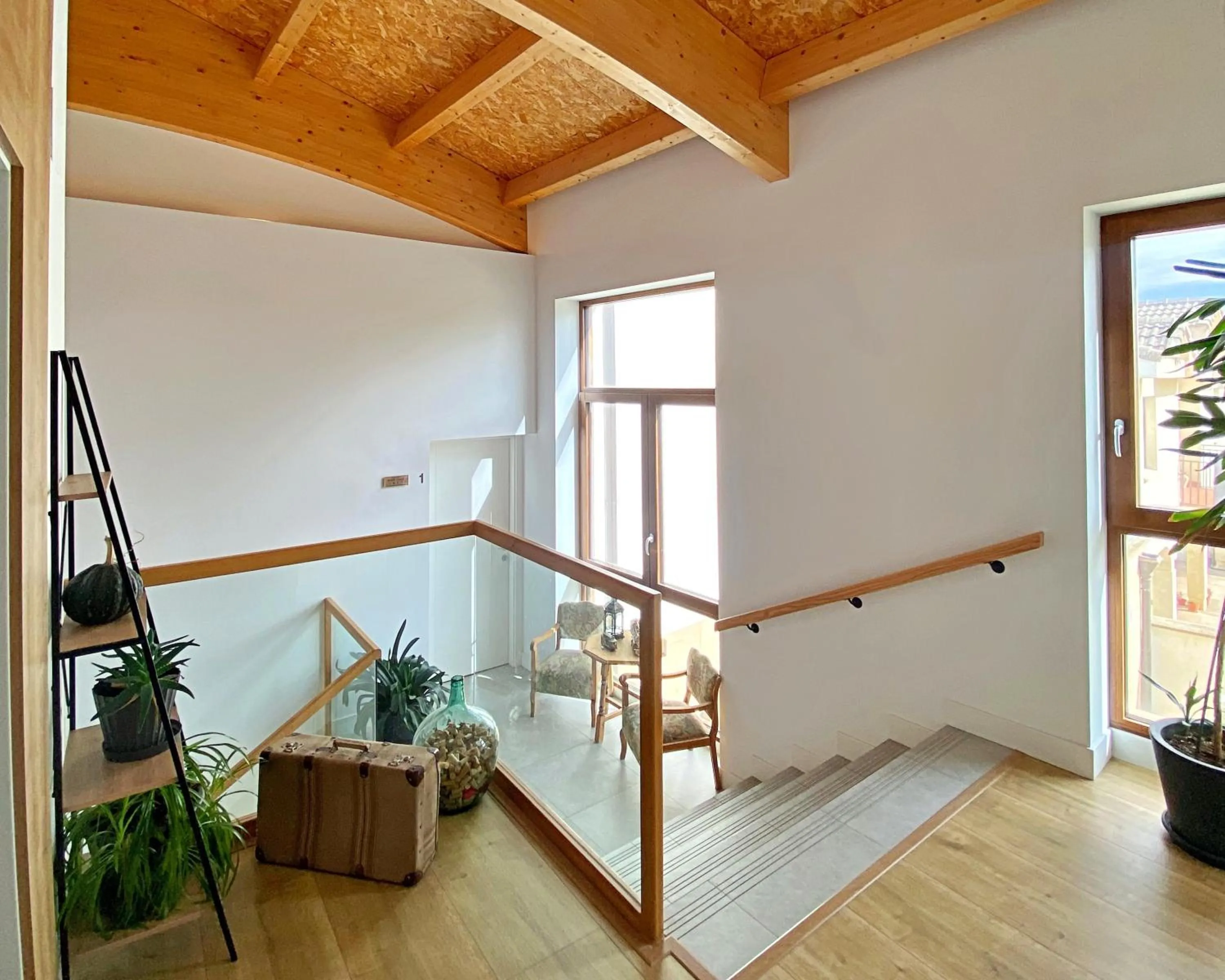 Property building in Hotel Entrerailes