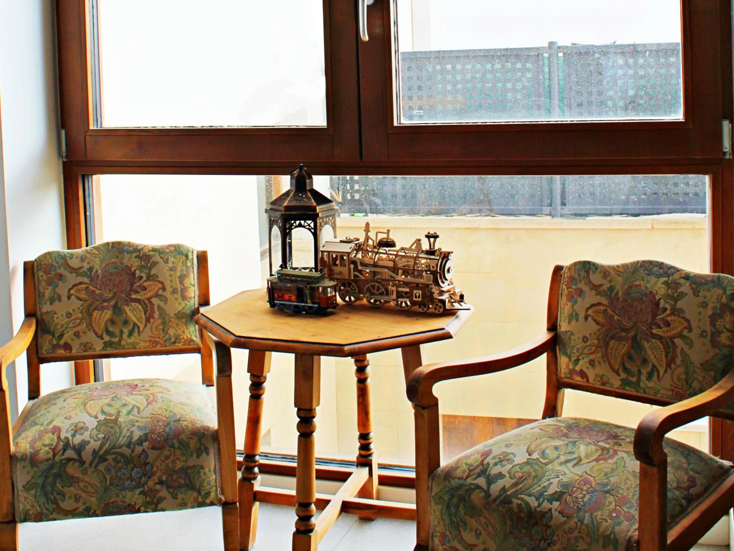 Lobby or reception in Hotel Entrerailes