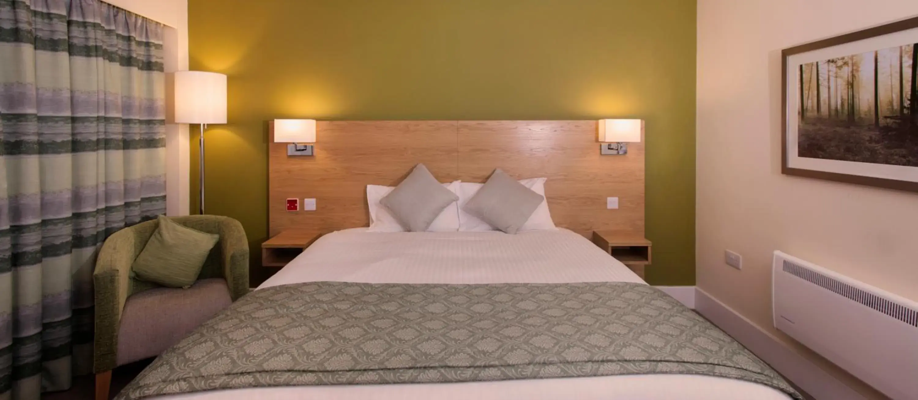 Classic Double Room in Ramsey Park Hotel Classic Double Room in Ramsey Park Hotel