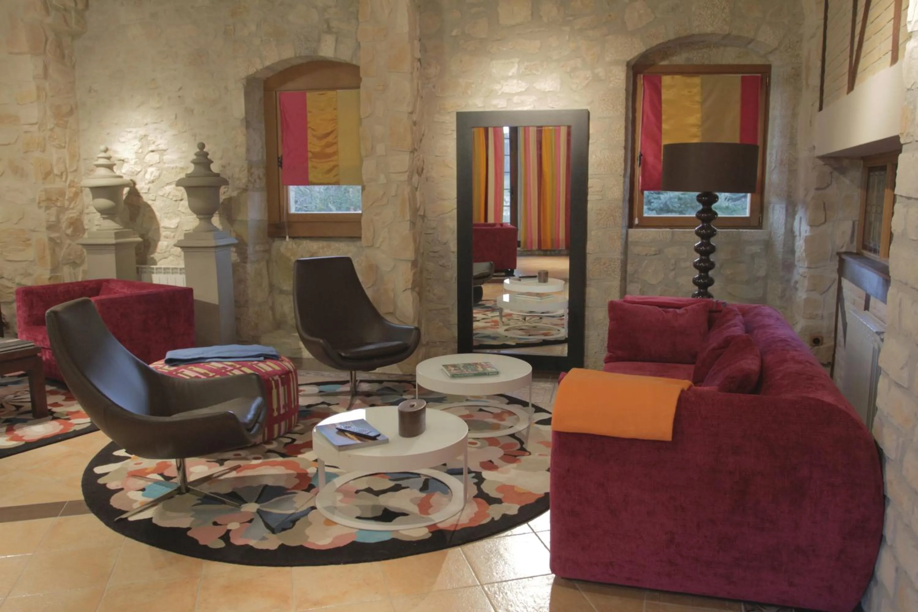 Communal lounge/ TV room in Hotel Palacio Dos Olivos