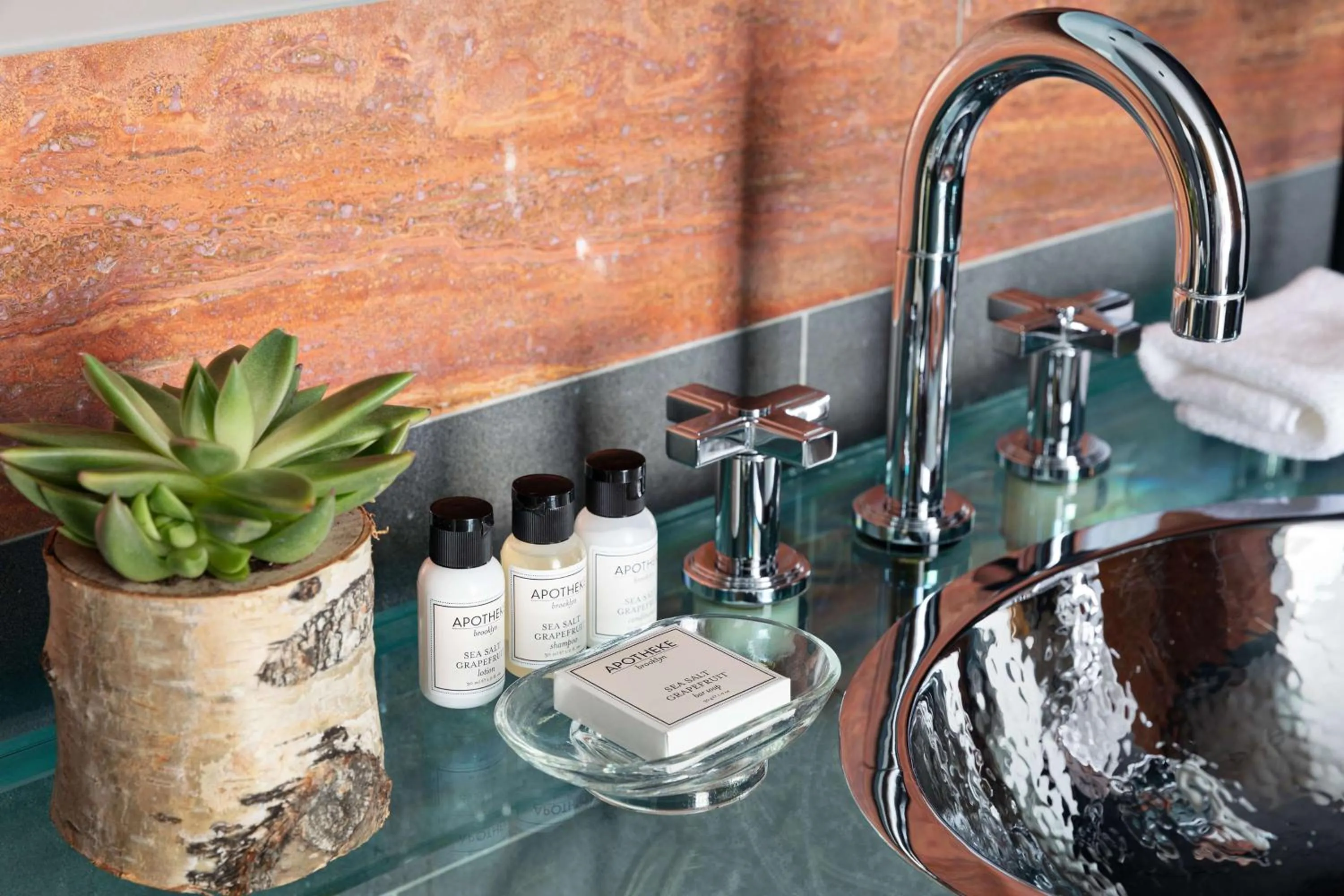 Bathroom in Andaz 5th Avenue, By Hyatt
