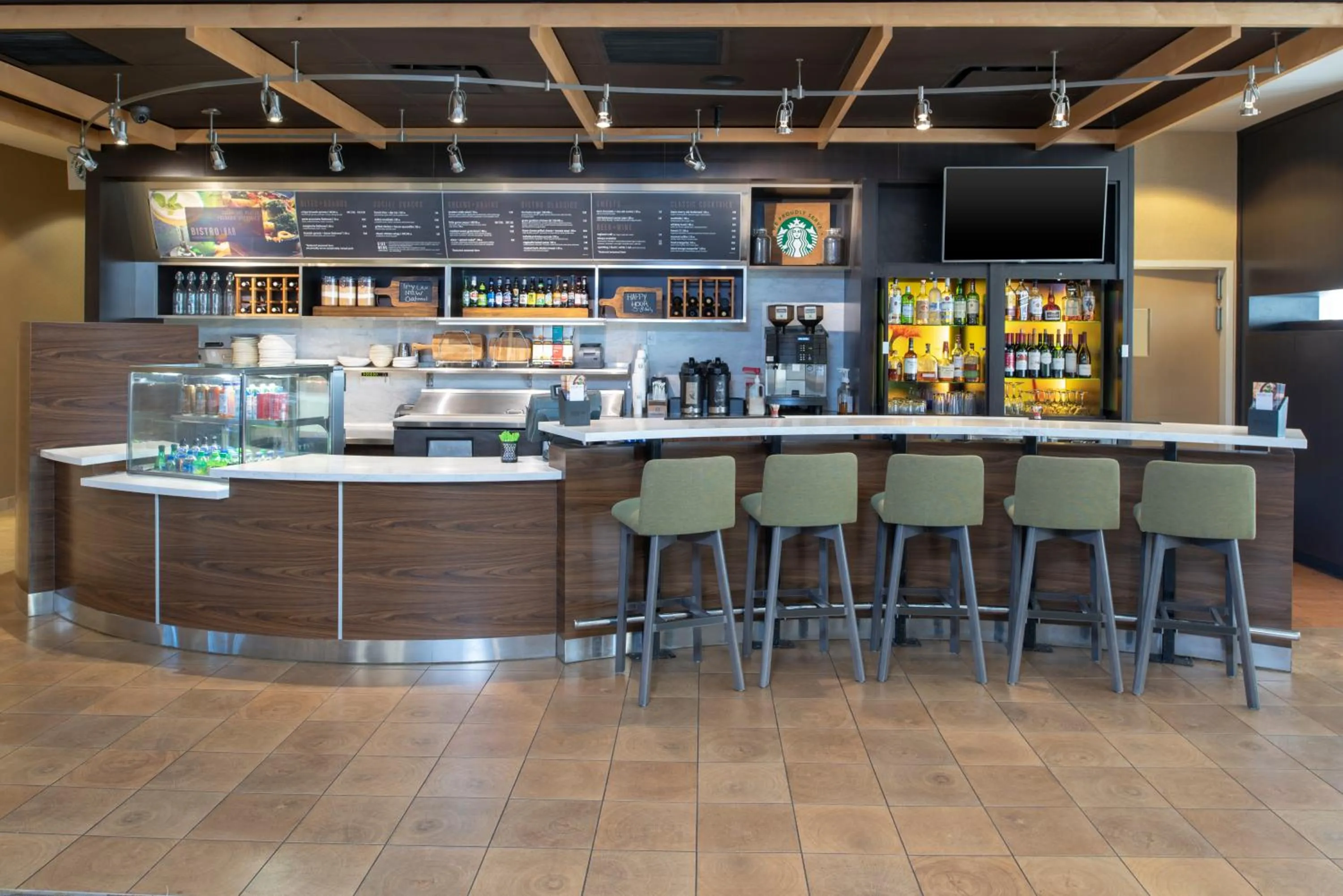 Breakfast in Courtyard Milwaukee Airport