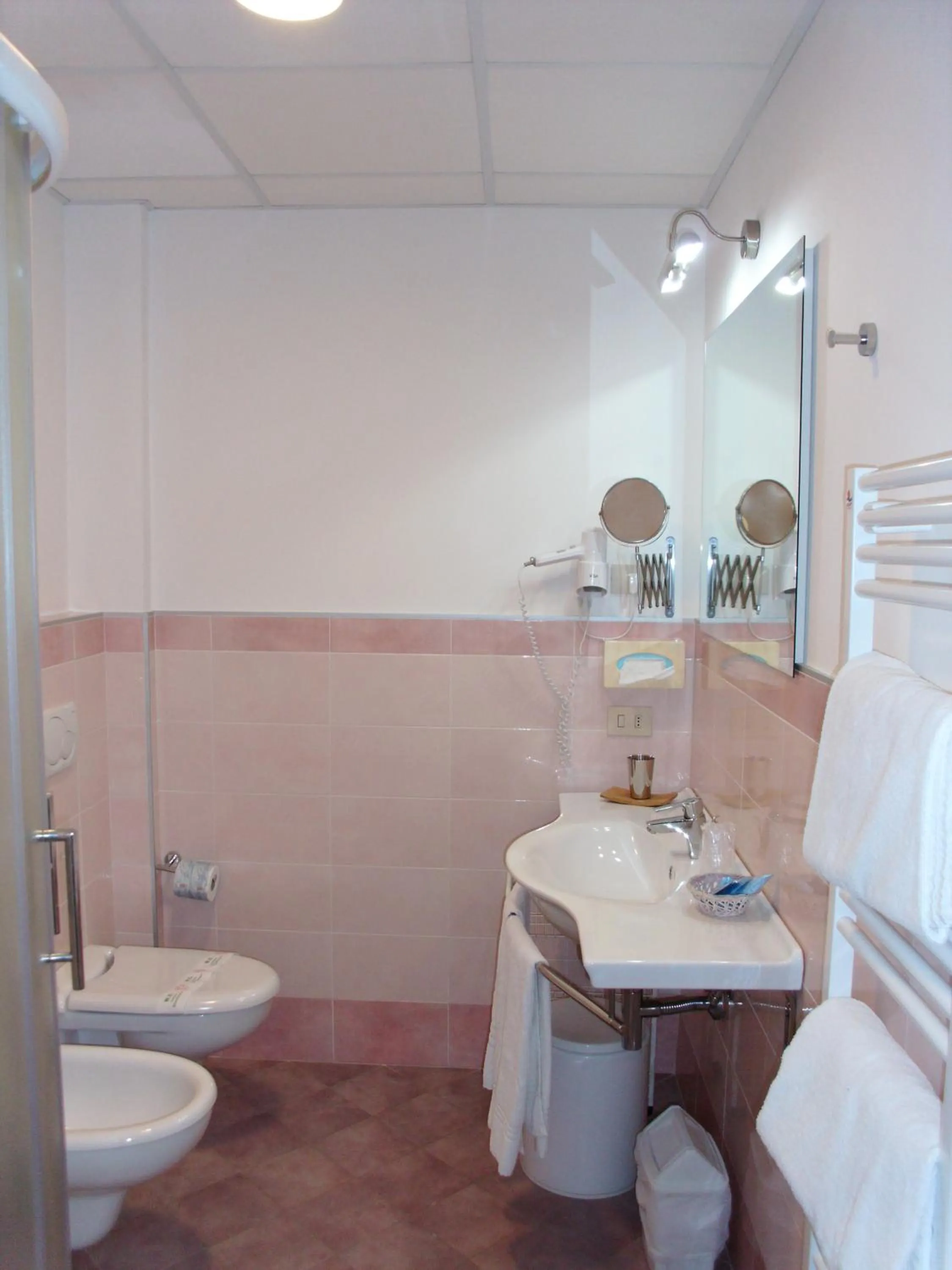 Toilet in Hotel Sahara