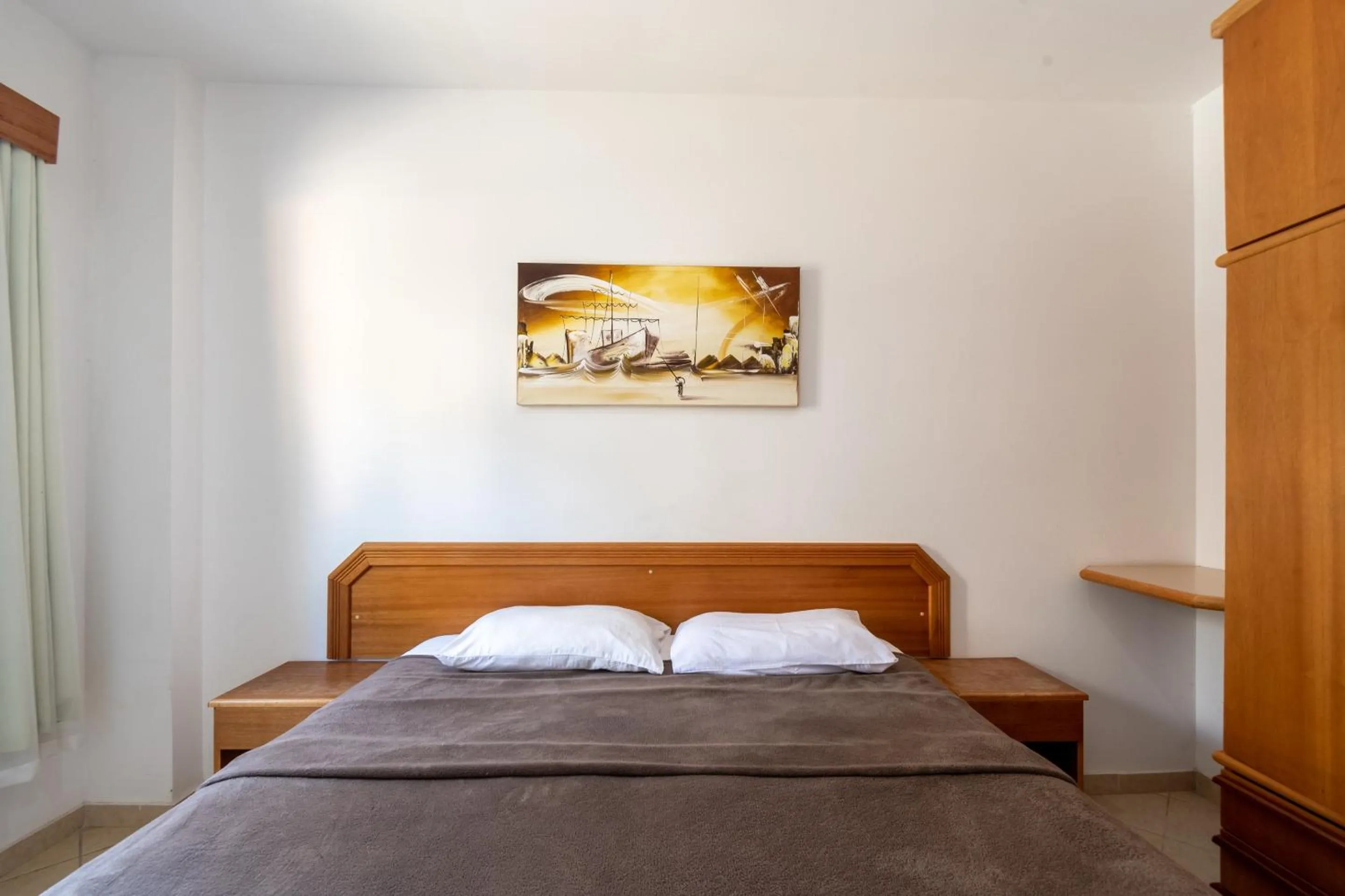 Bedroom, Bed in OYO Residencial Itacuruçá Apart Hotel, Mangaratiba