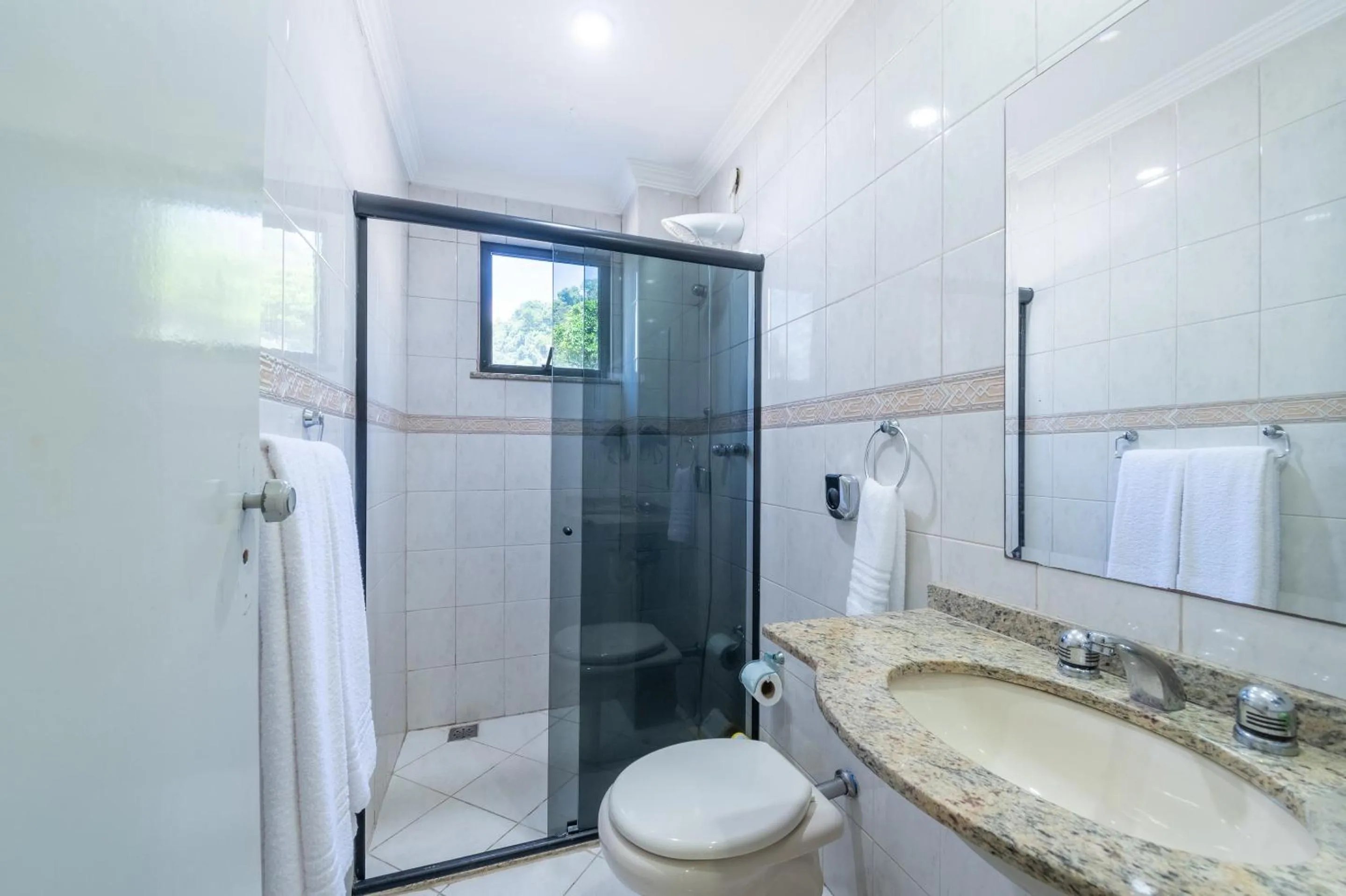 Bathroom in OYO Residencial Itacuruçá Apart Hotel, Mangaratiba