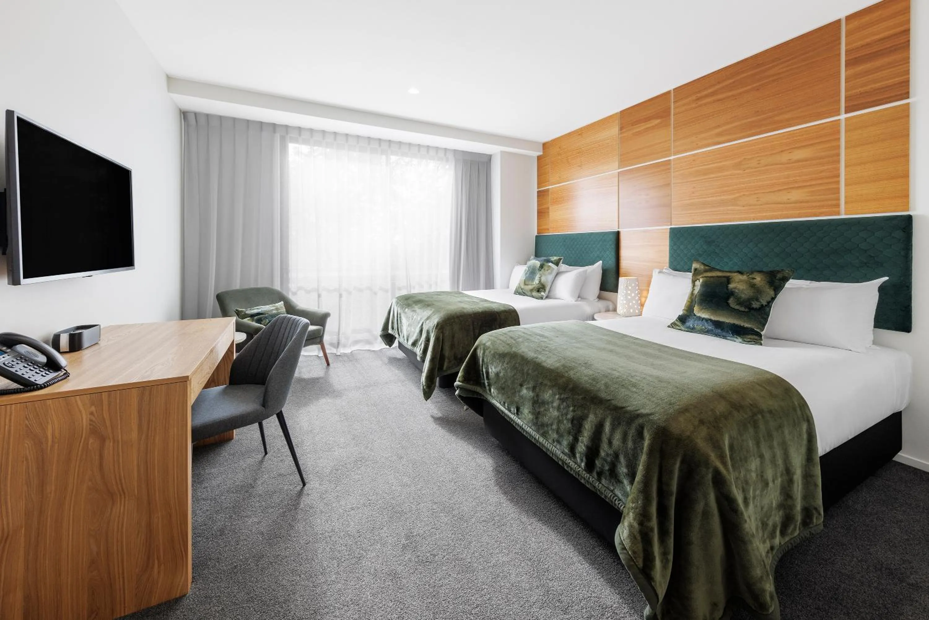 Bed in Hidden Lake Hotel & Apartments