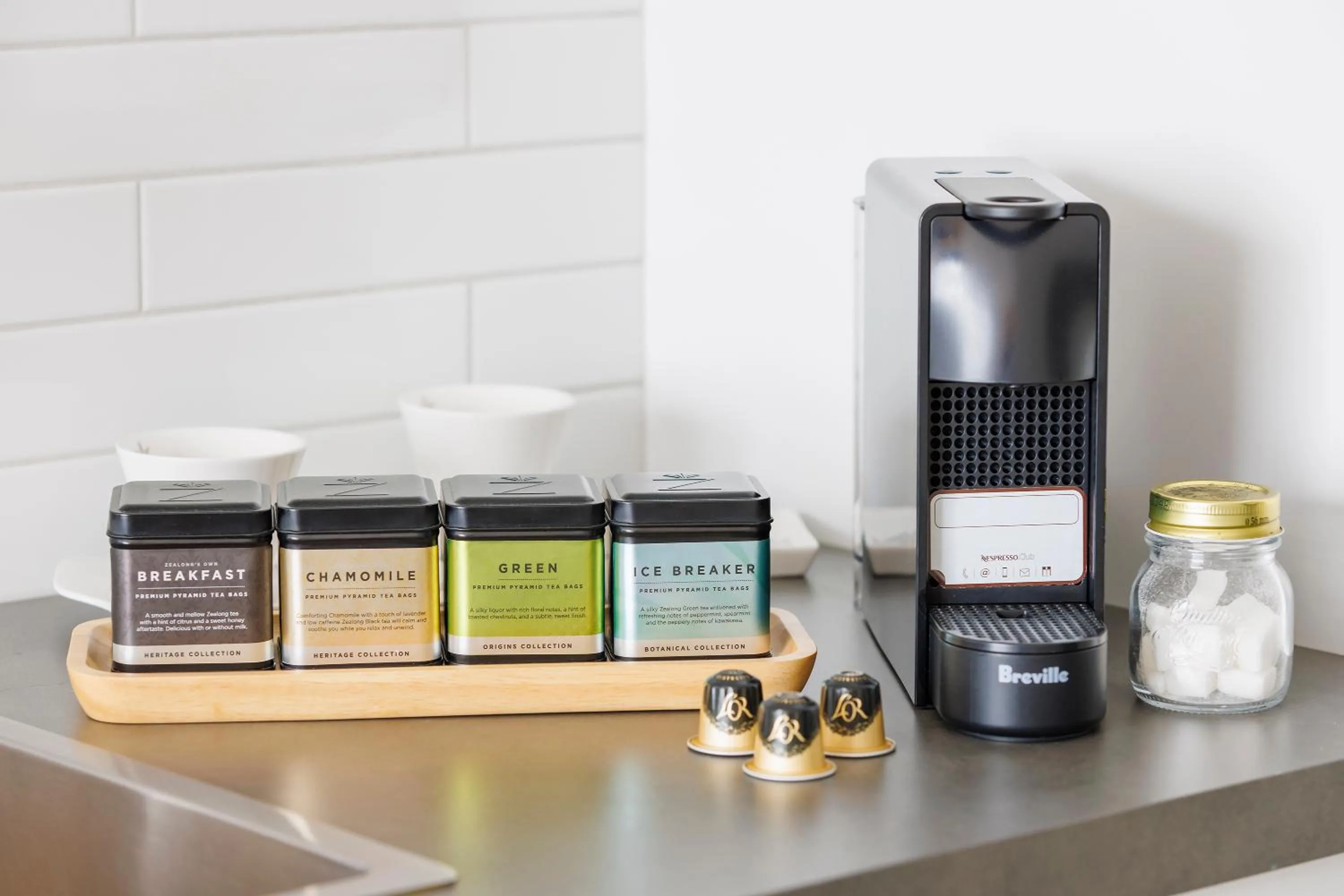 Coffee/tea facilities in Hidden Lake Hotel & Apartments