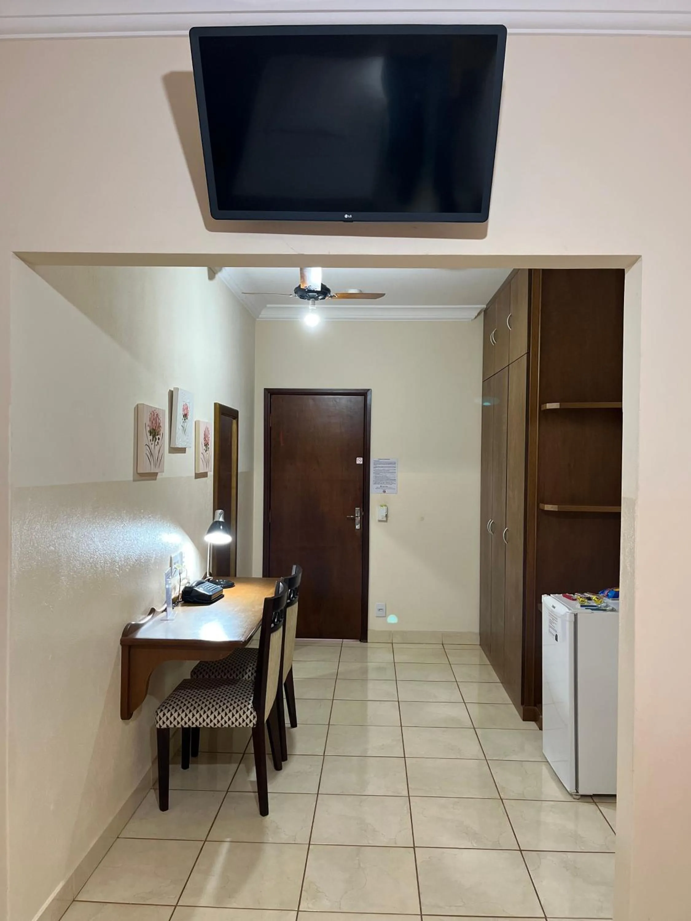 TV and multimedia in Hotel São Marcos Orlândia SP