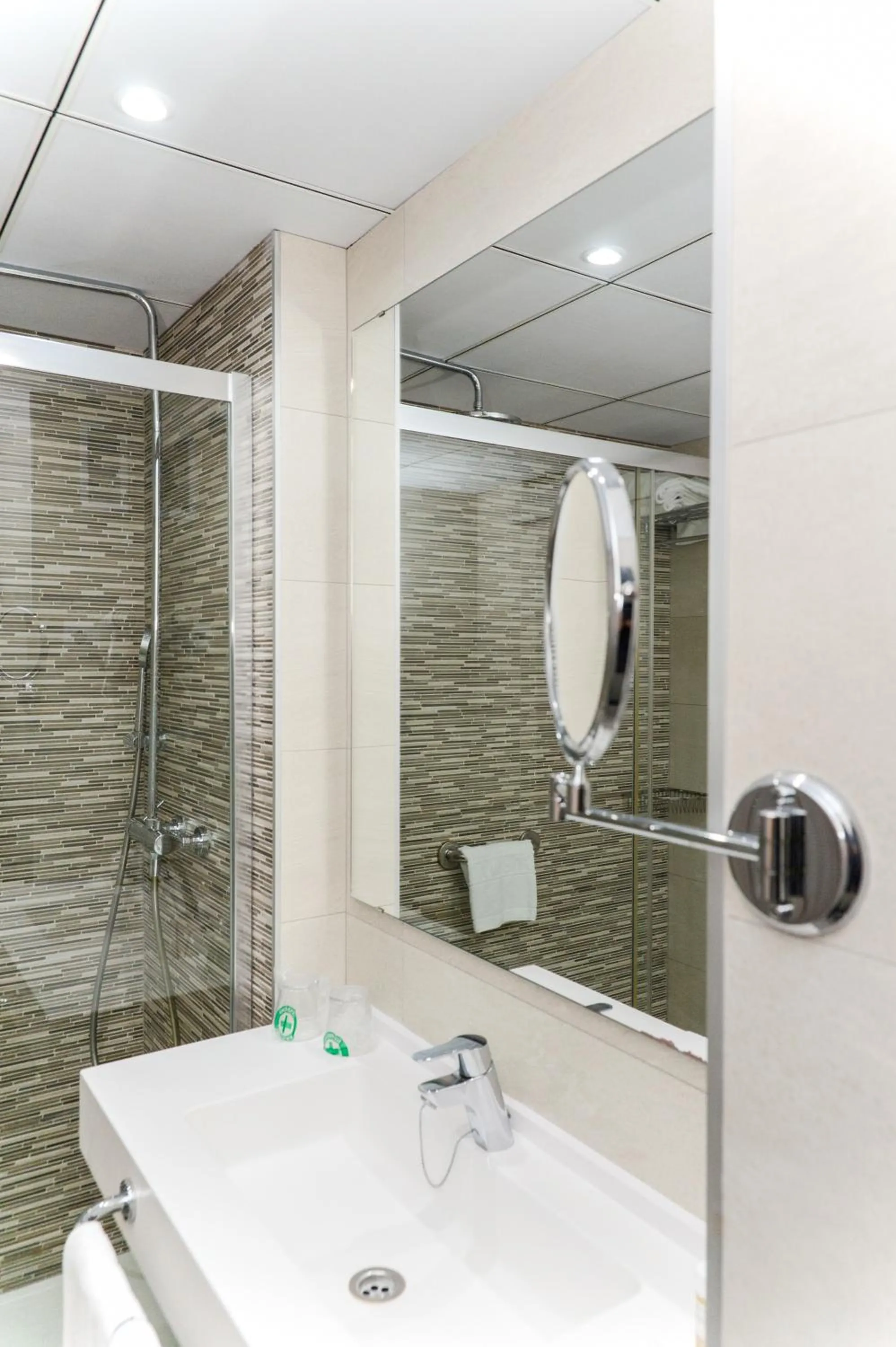 Bathroom in Hotel Olympus Palace