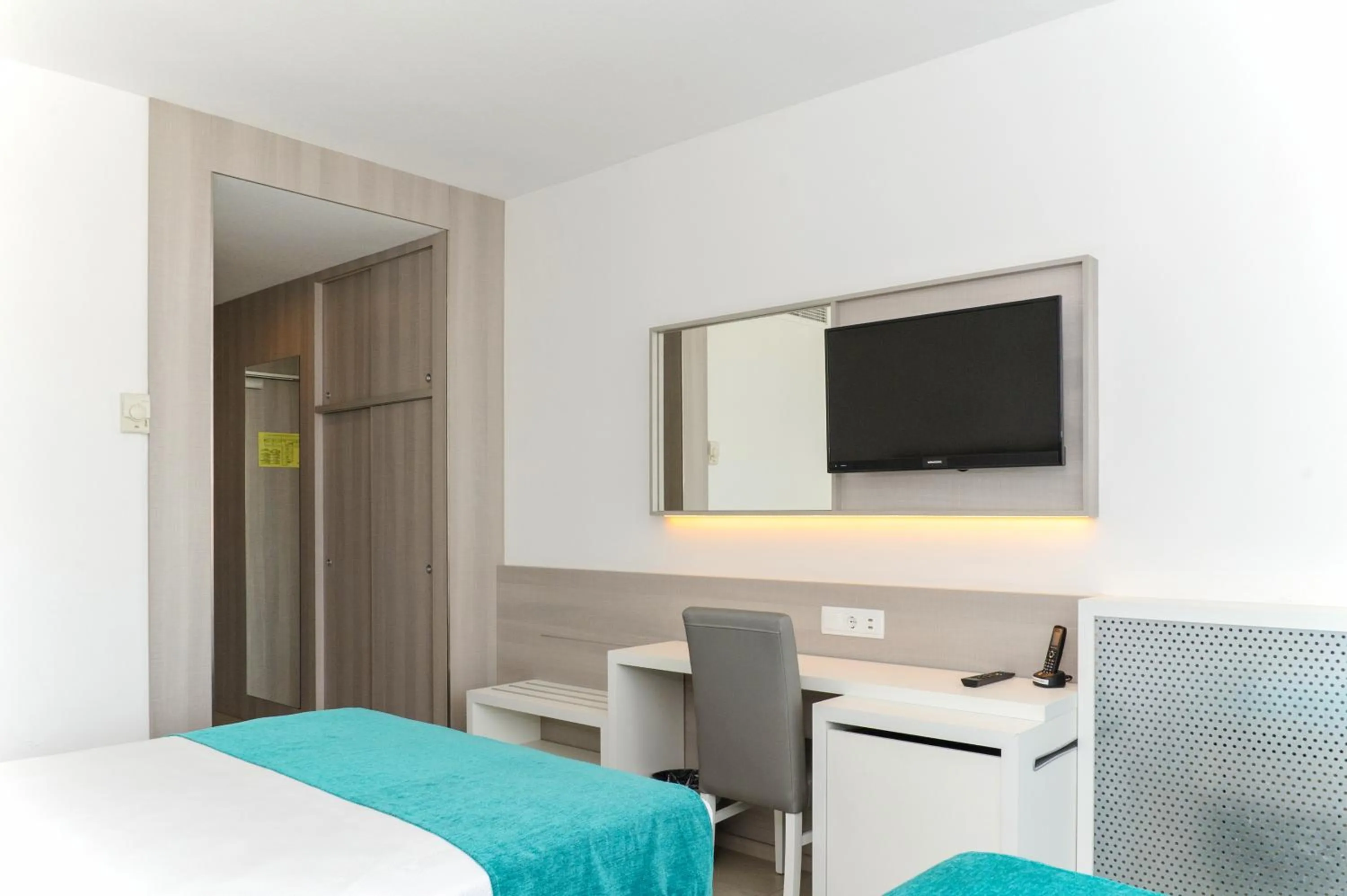 Bedroom, Bed in Hotel Olympus Palace