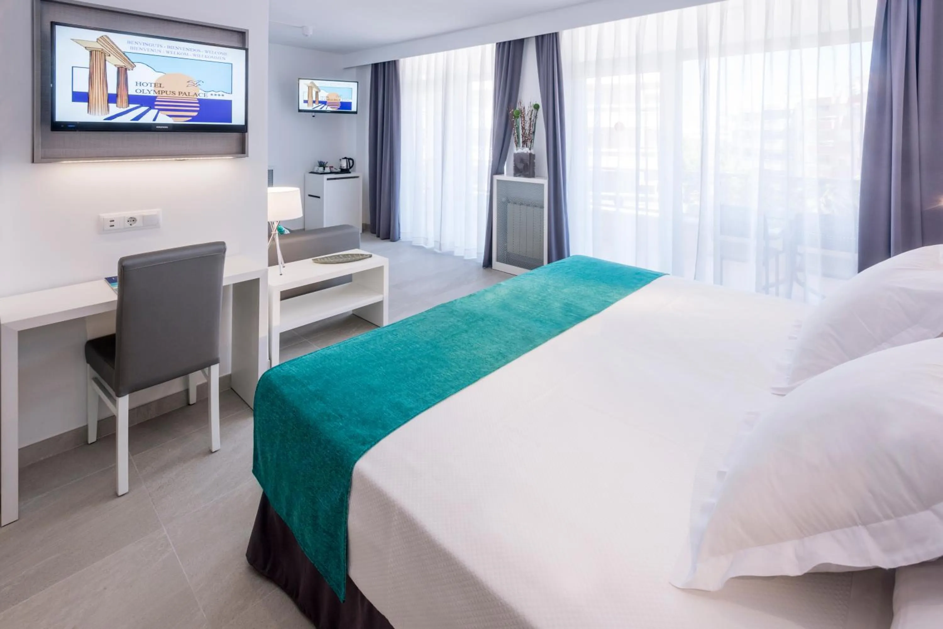 Decorative detail, Bed in Hotel Olympus Palace