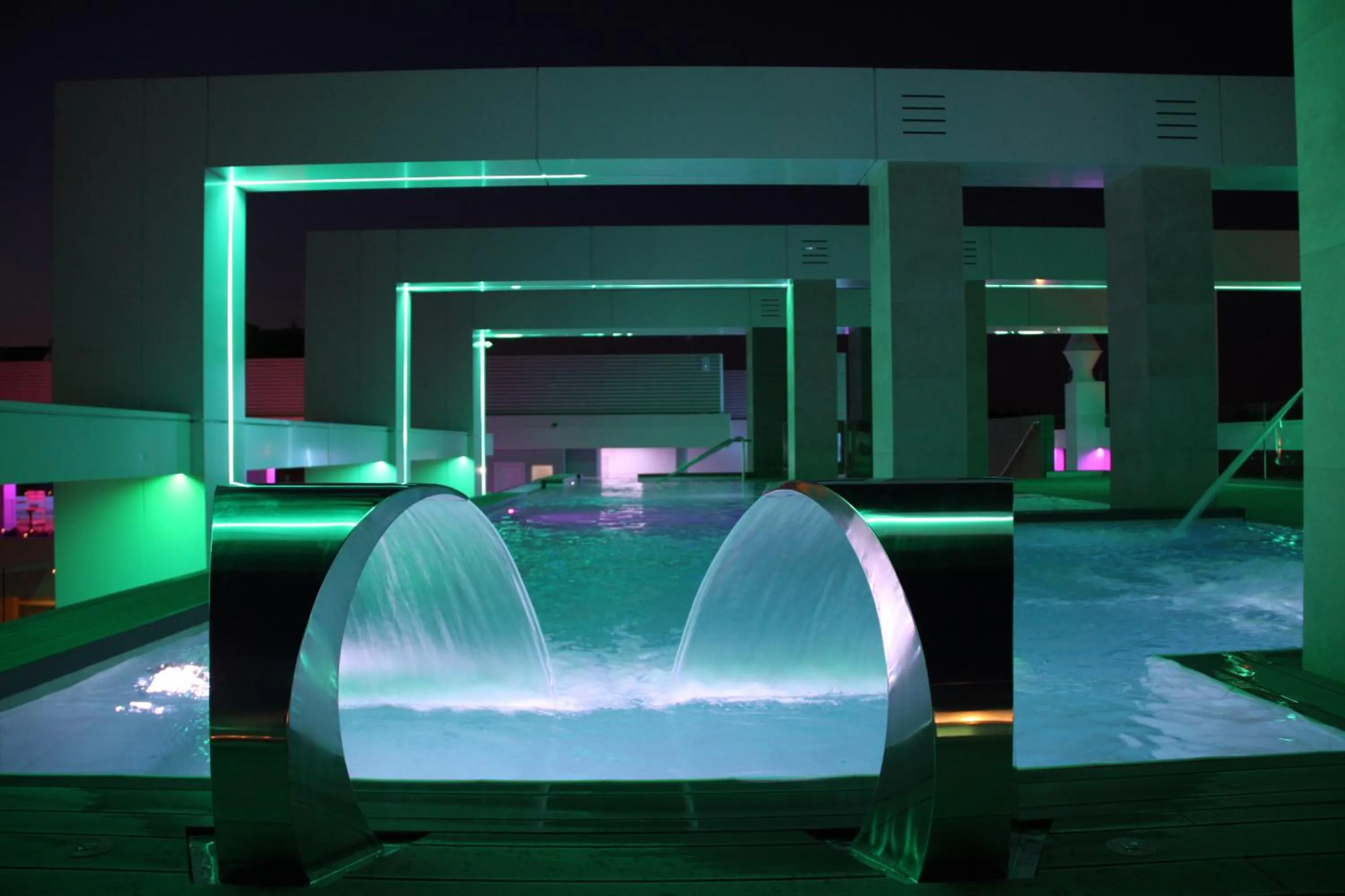 Swimming pool in Hotel Olympus Palace