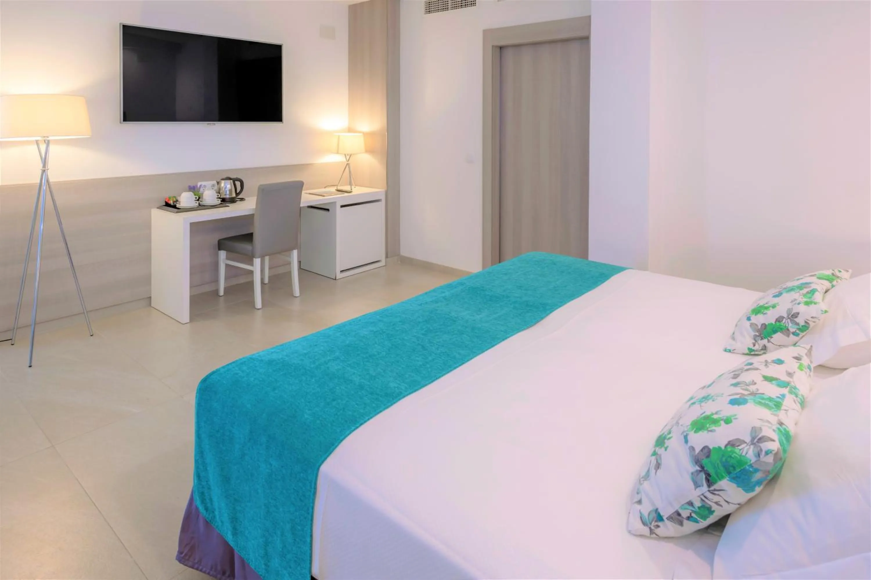 Bedroom, Bed in Hotel Olympus Palace