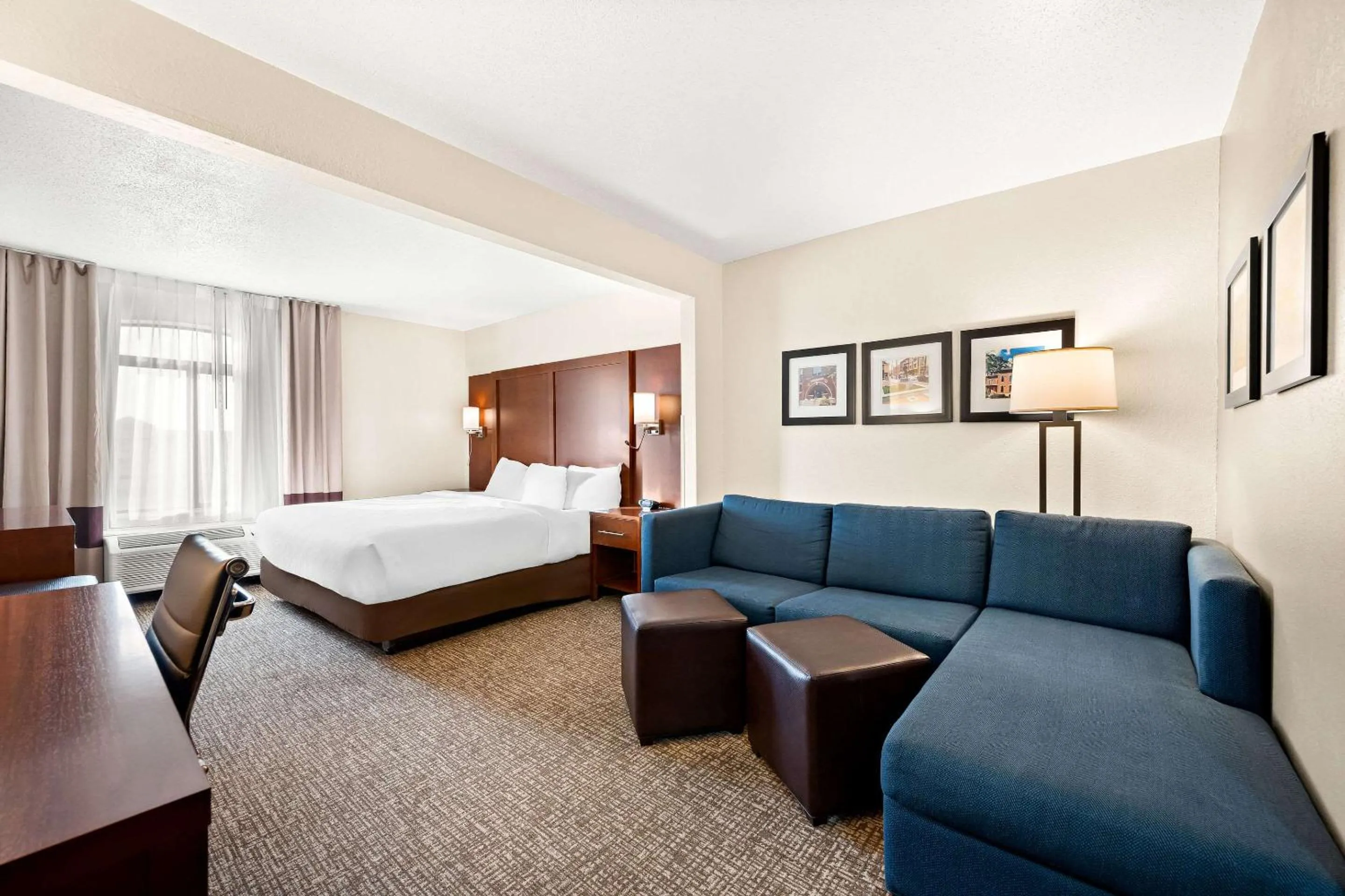 Bedroom, Bed in Comfort Inn & Suites Decatur-Forsyth