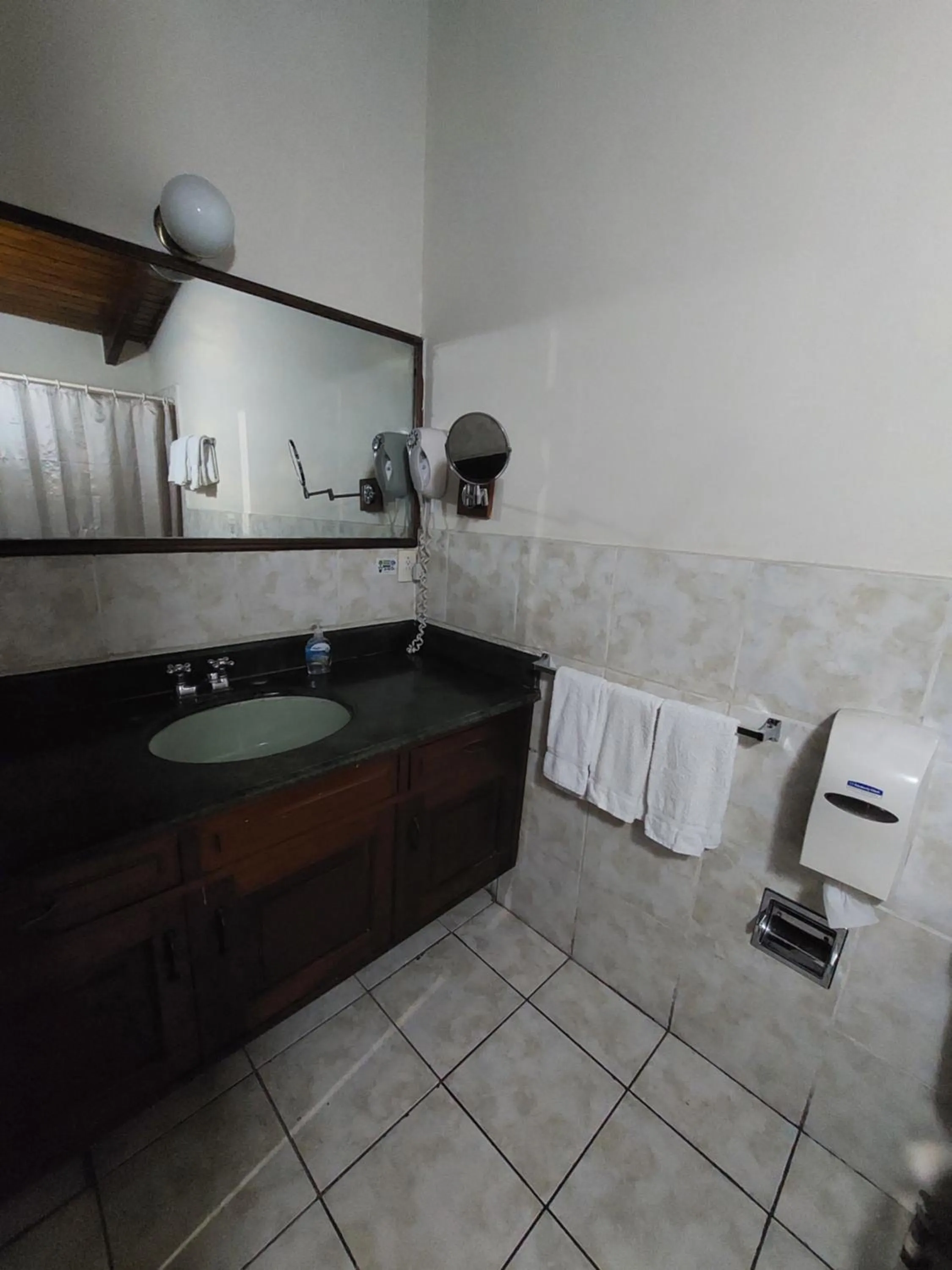 Bathroom in Dai Nonni Hotel