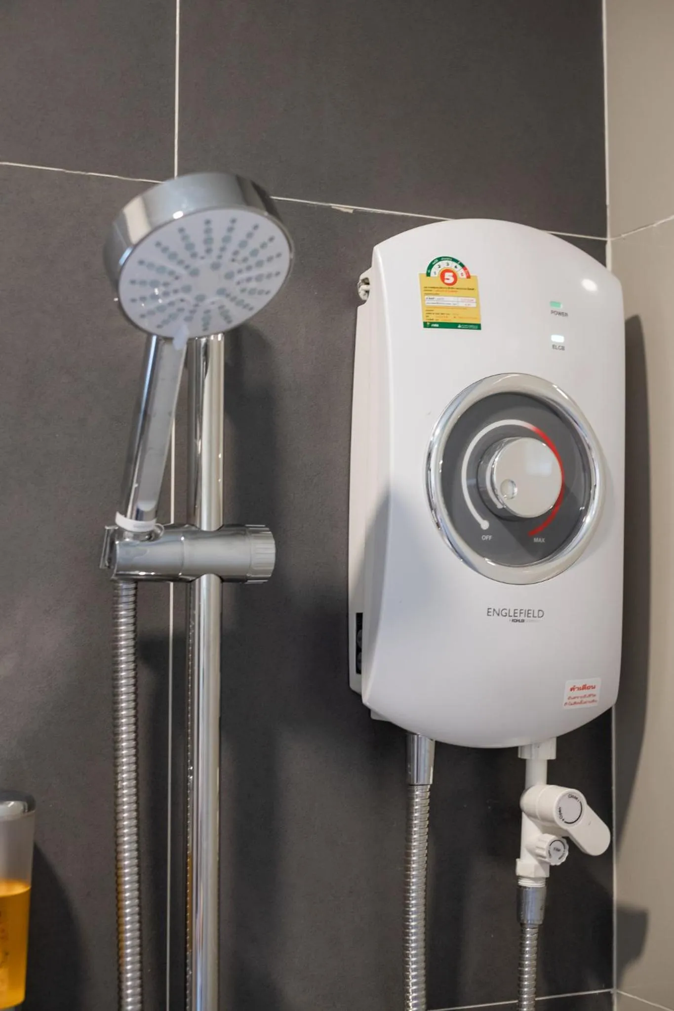 Bathroom in Lima Lanna Hotel