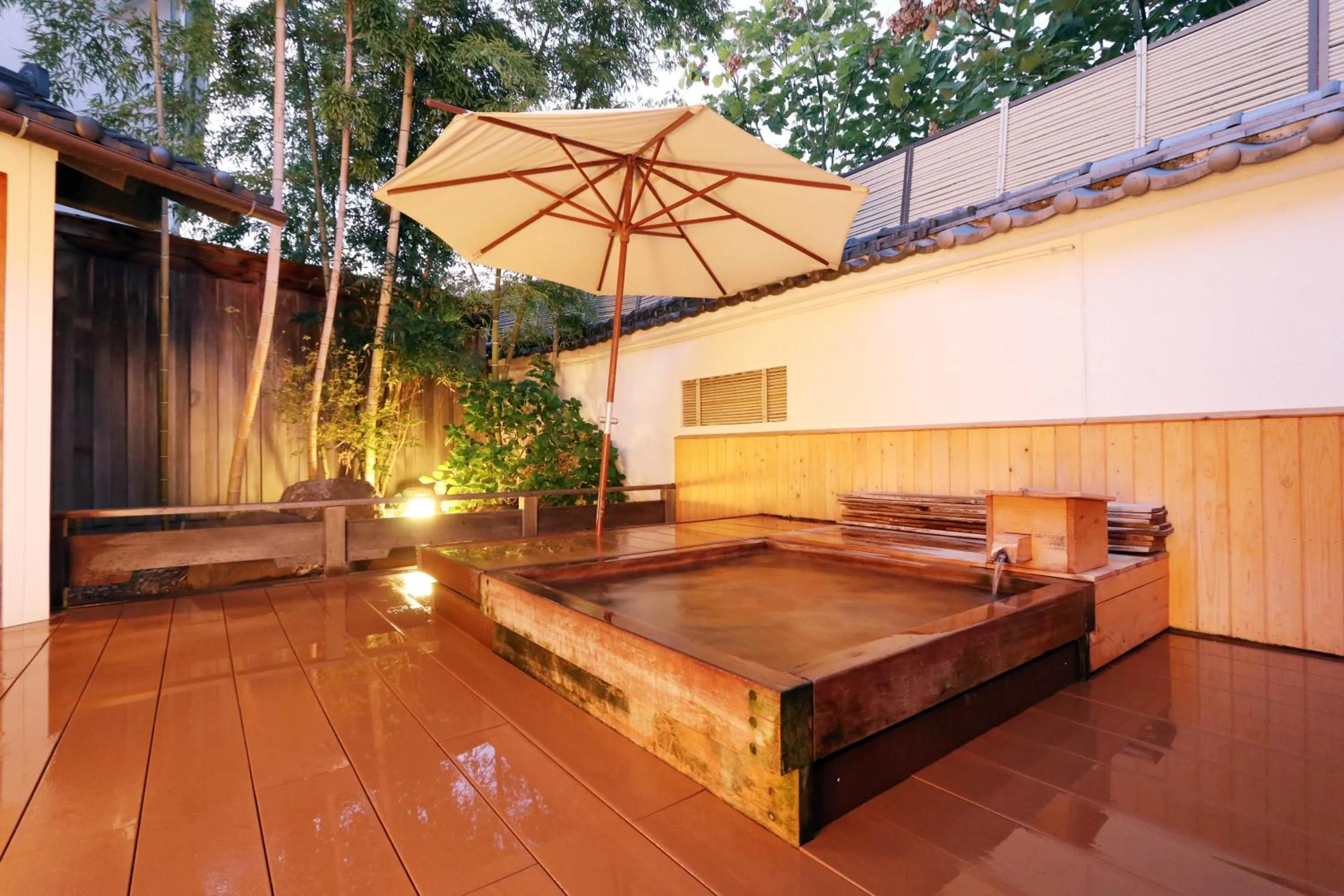 Hot Spring Bath in Yanagiya