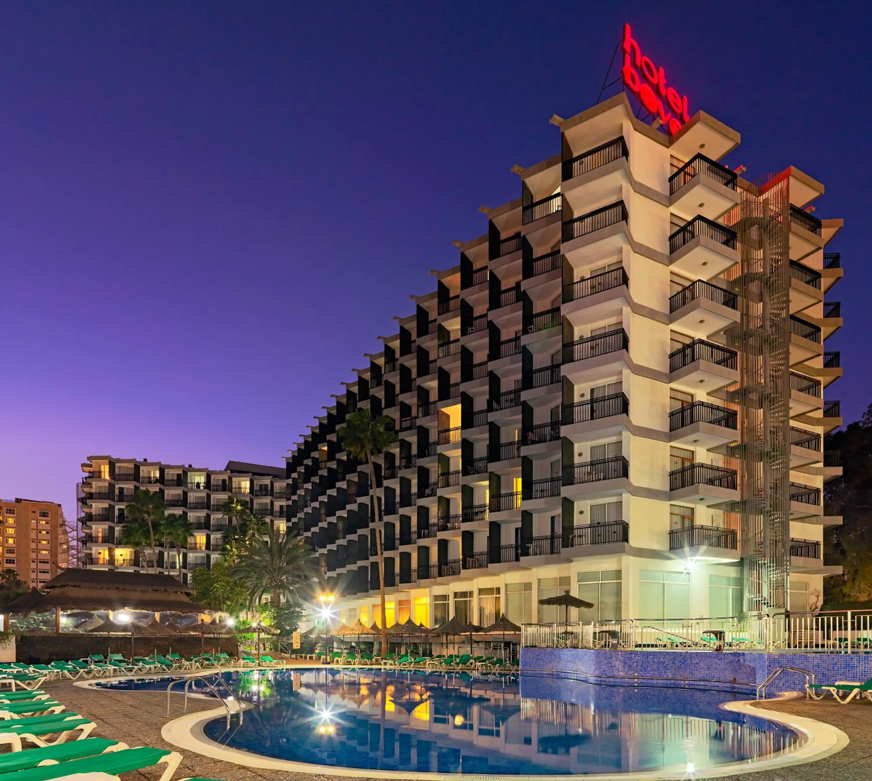 Property building in Relaxia Beverly Park