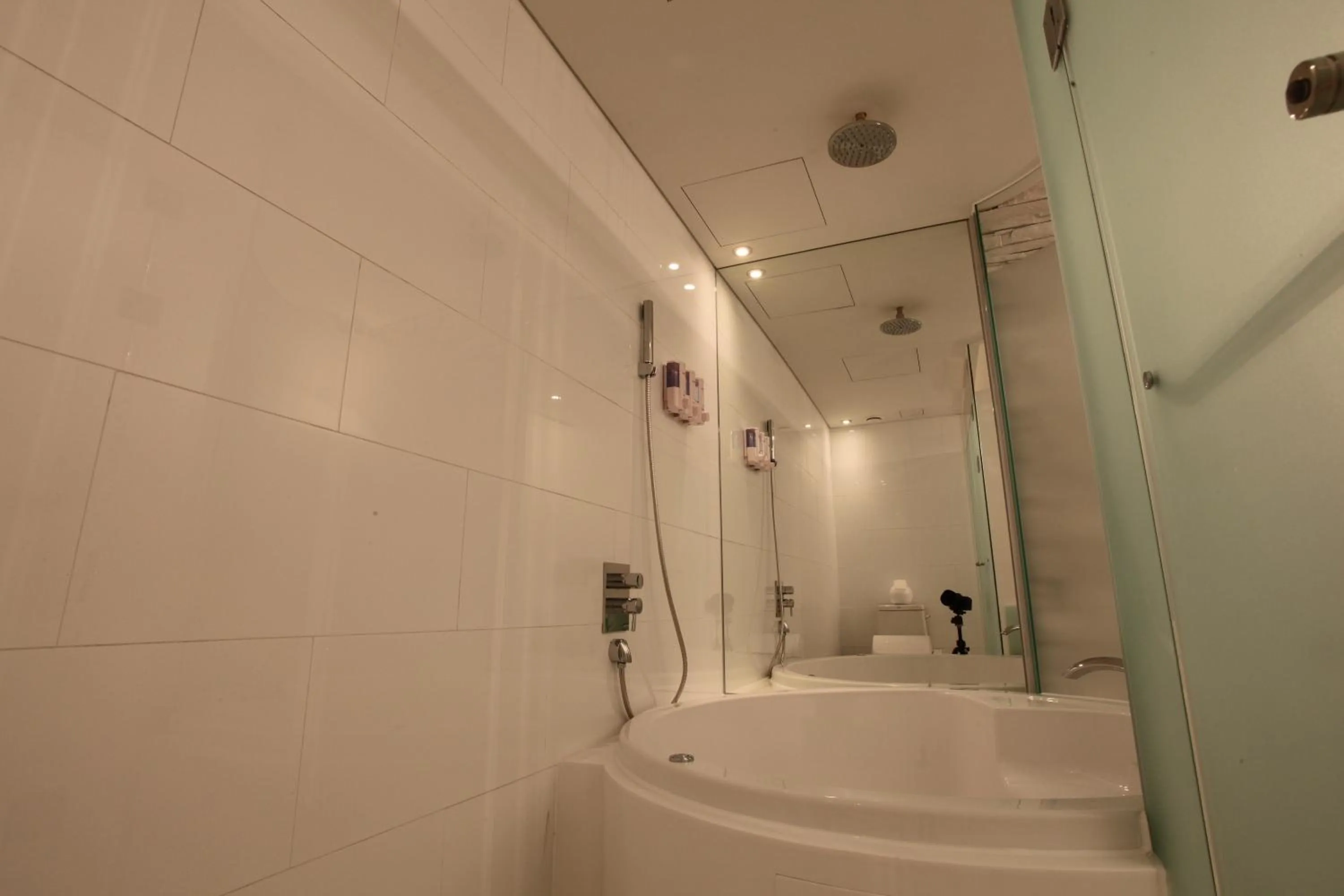 Bathroom in Hotel POP3 Jongno