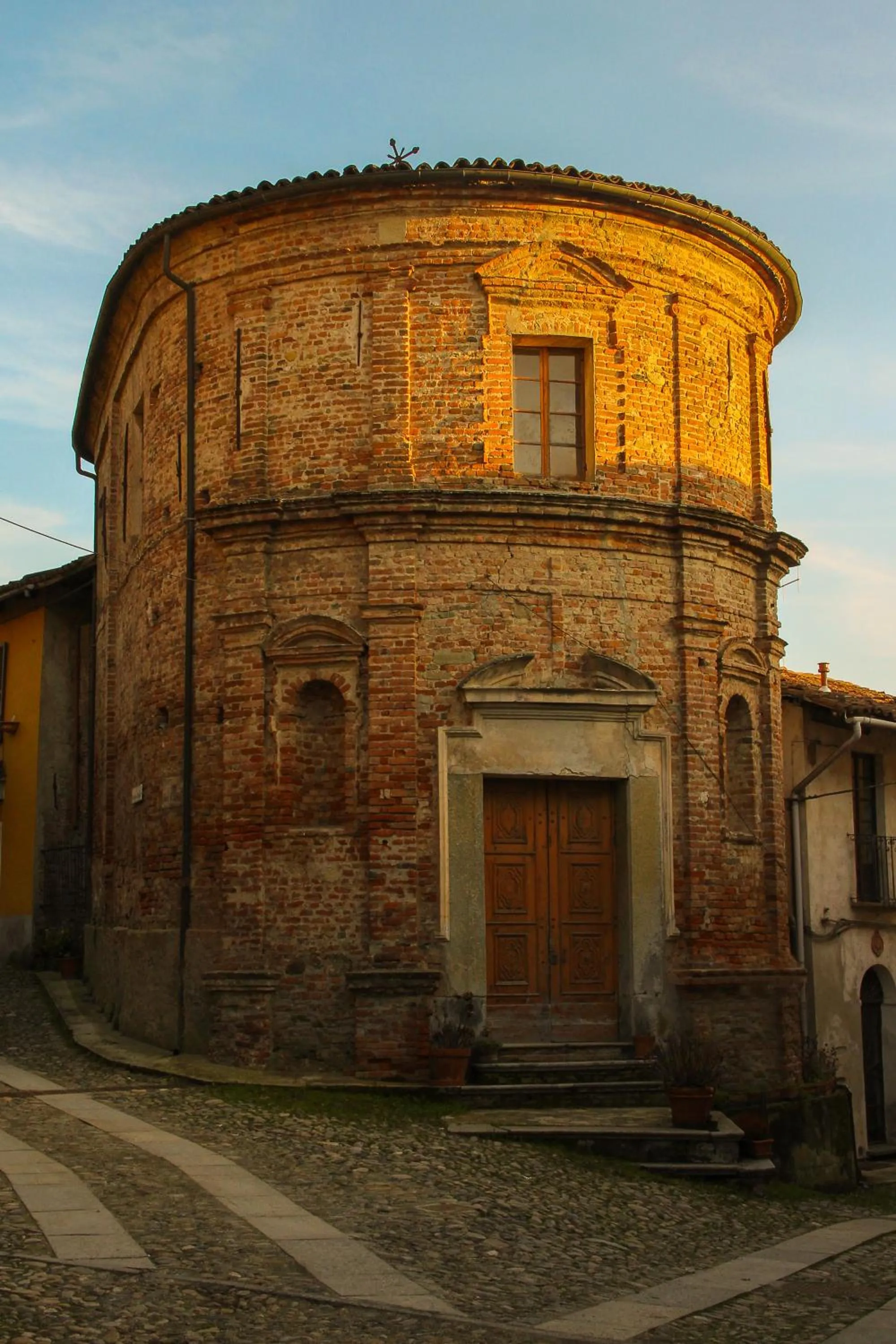 Nearby landmark in Ca'diFra