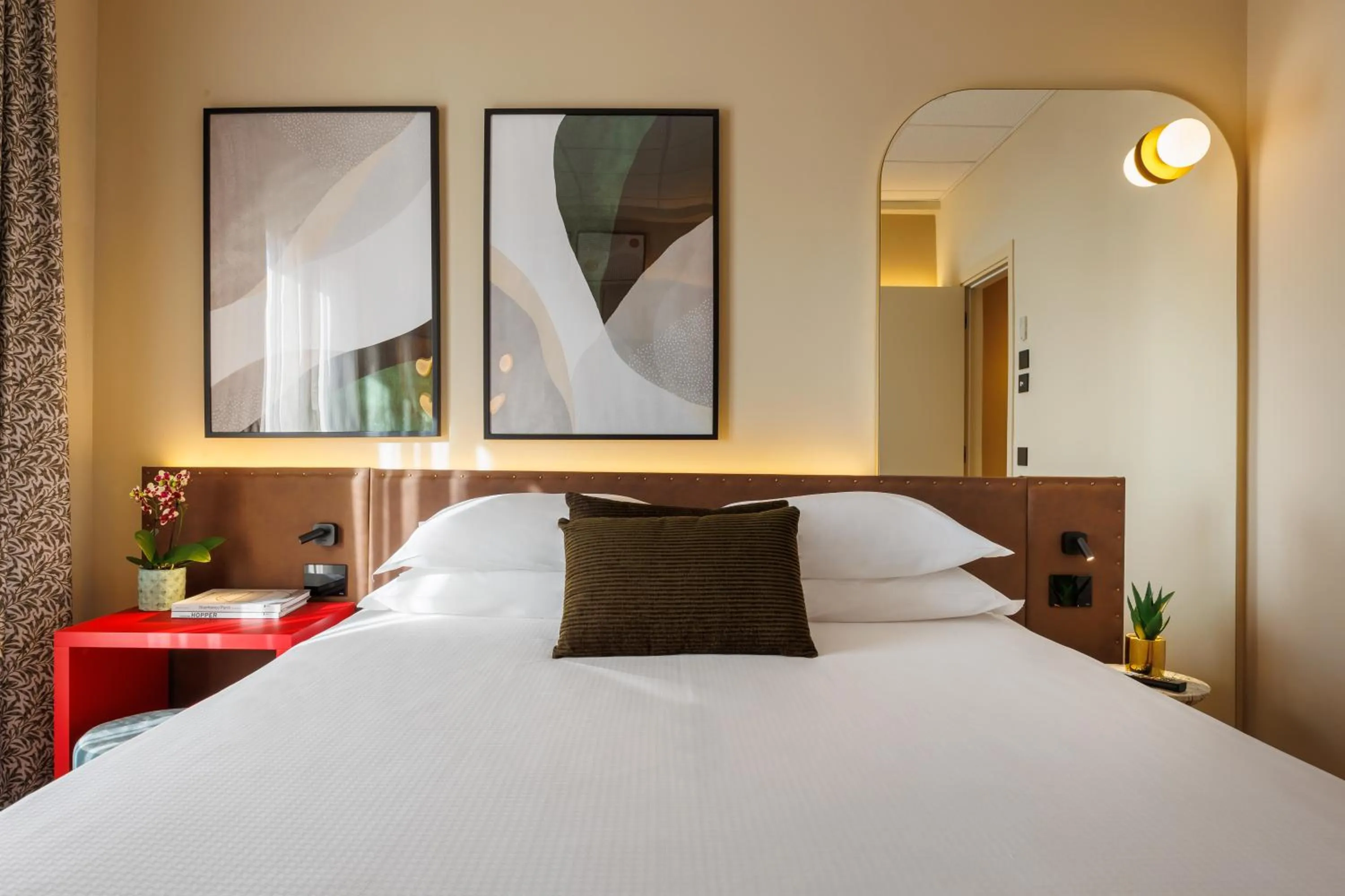 Bedroom, Bed in Charlie in Pesaro